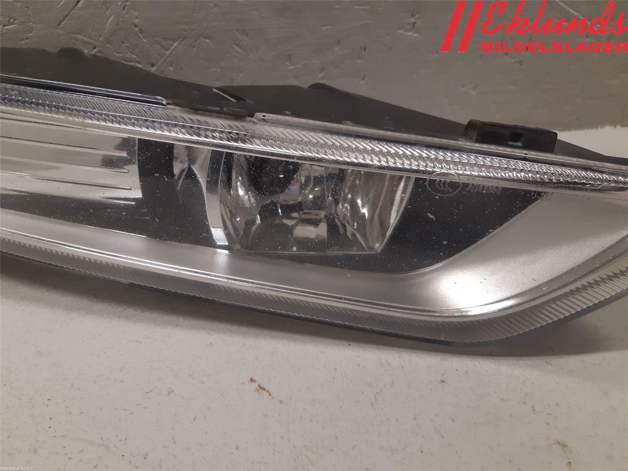 Volkswagen VW PASSAT 11-14 Dimljus-Varselljus Fram
