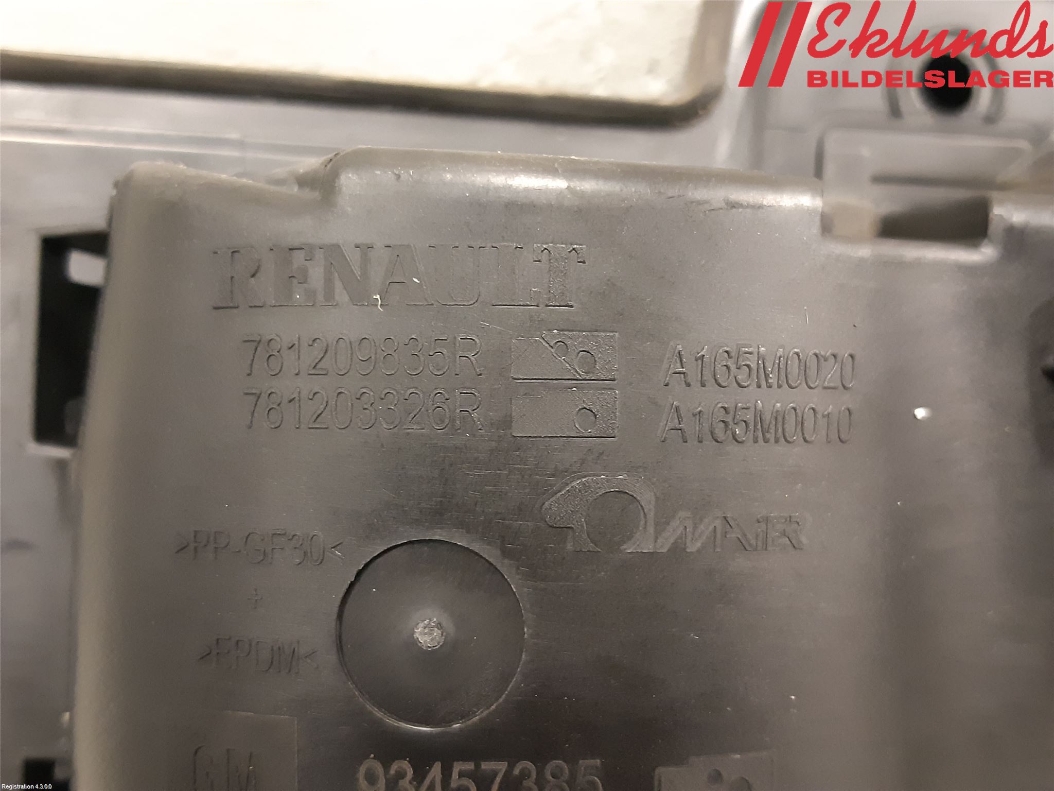 Opel VIVARO 15-19 Tanklucka