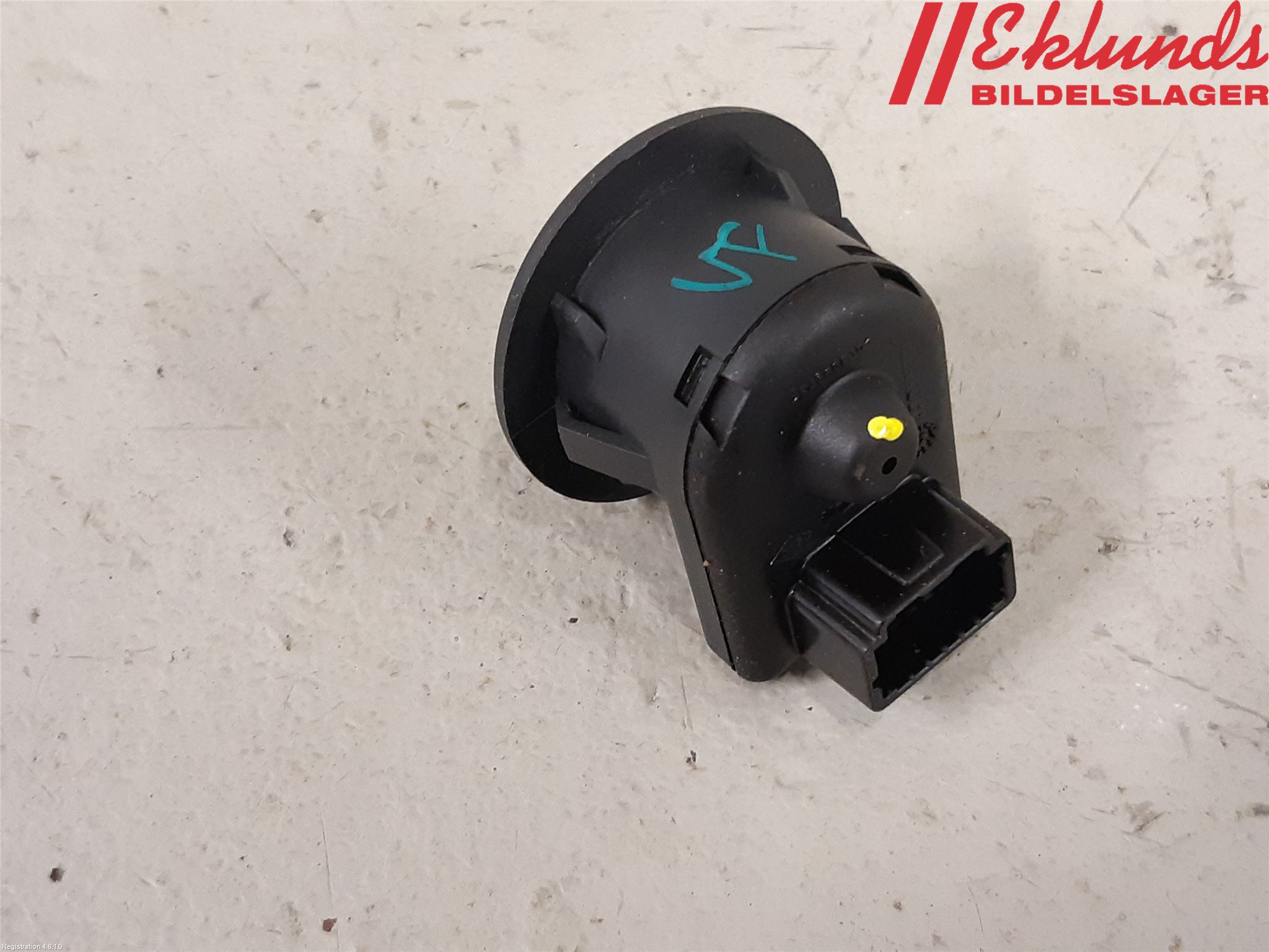 Renault CLIO IV 12-16 Strömställare Spegel