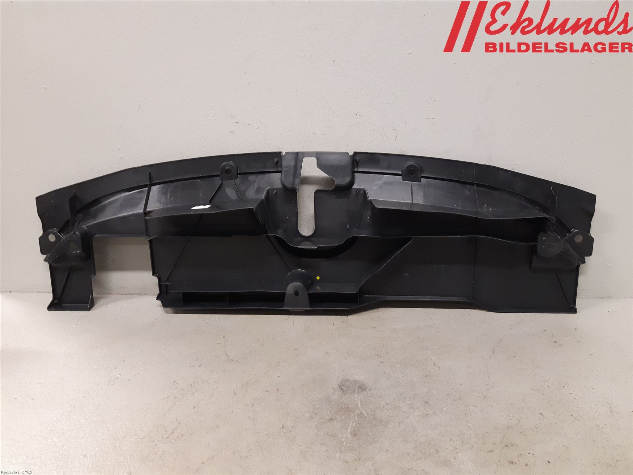 Toyota COROLLA 19- Täckplast Front