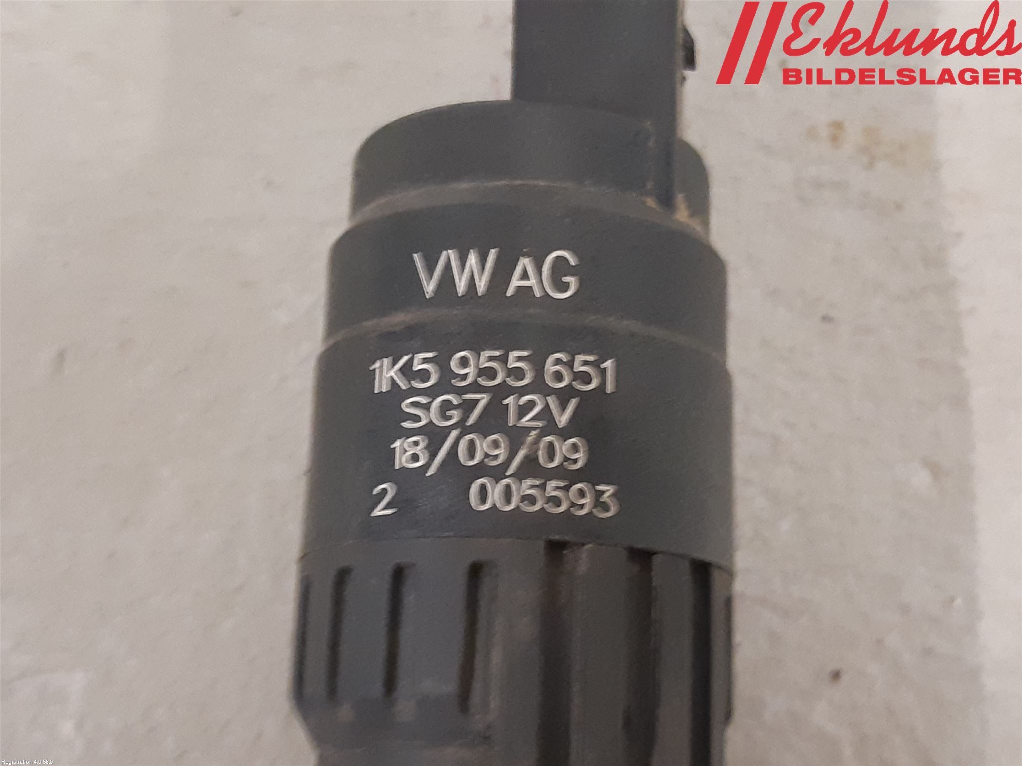 Volkswagen VW TRANSP/CARAVELLE (T5) 04-15 Spolarpump Vindruta
