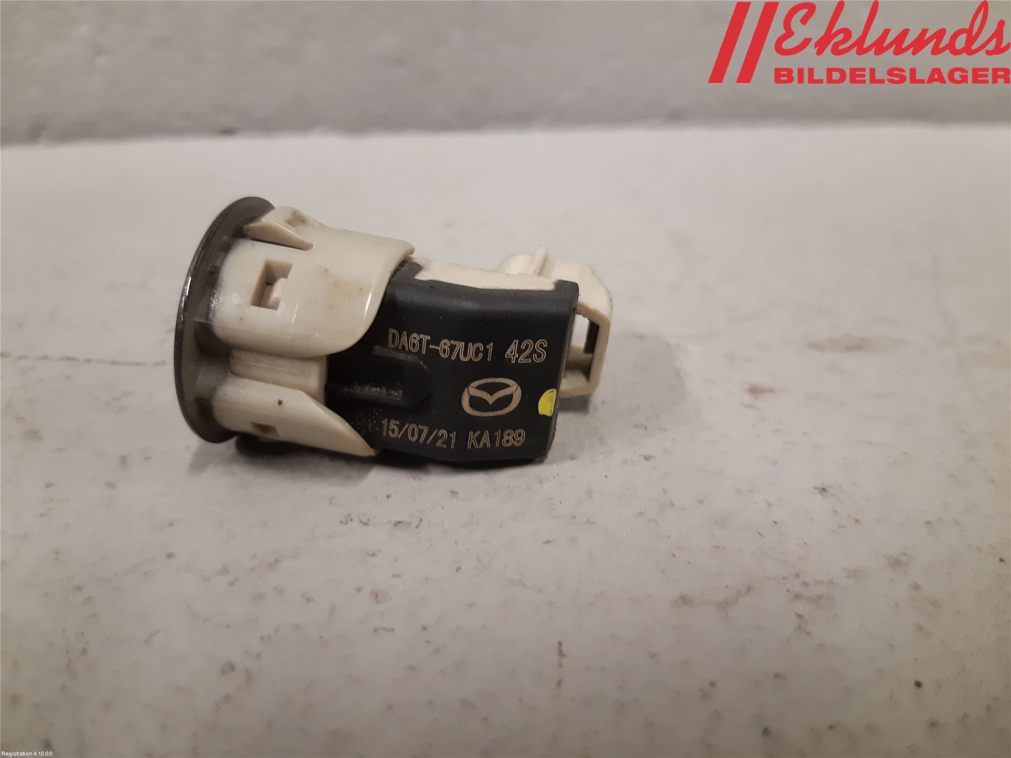 Mazda 2 (DJ) 15-22 Parkeringshjälp Backsensor