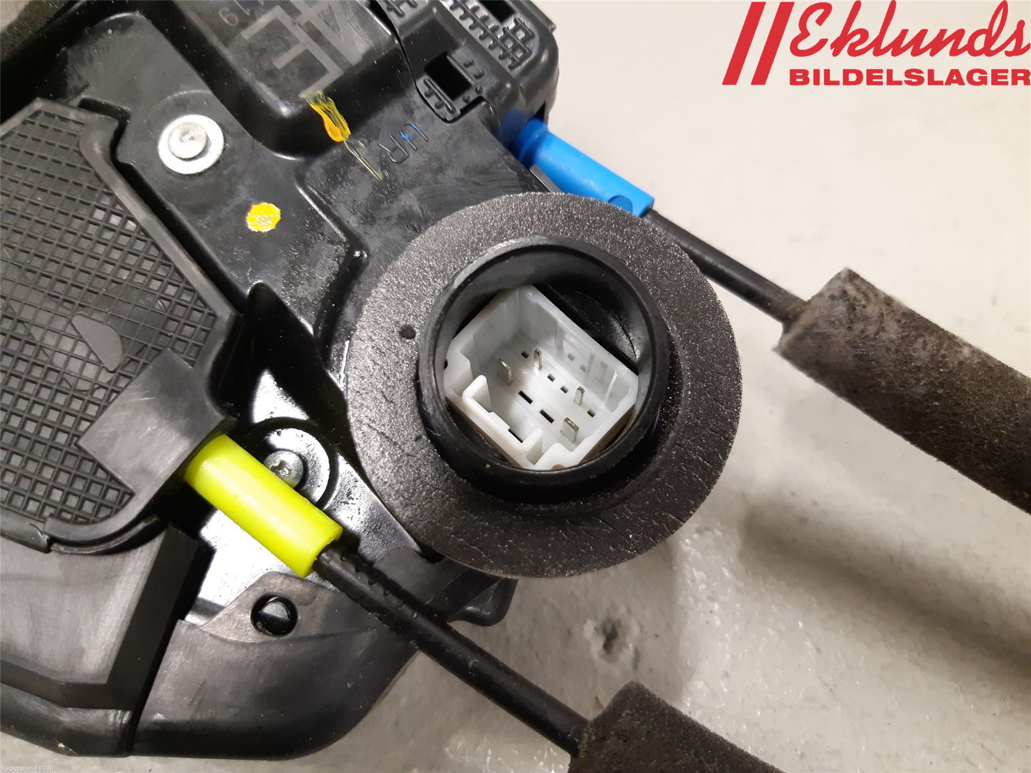 Toyota COROLLA 19- Låskista-Dörrlås