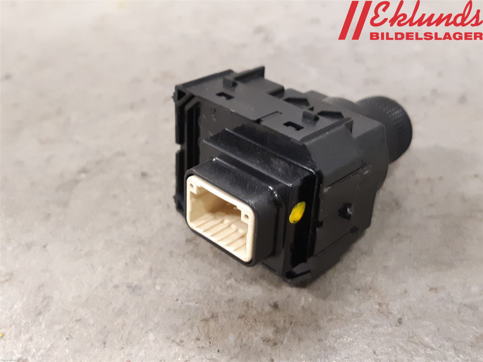 Toyota COROLLA 19- Strömställare Spegel