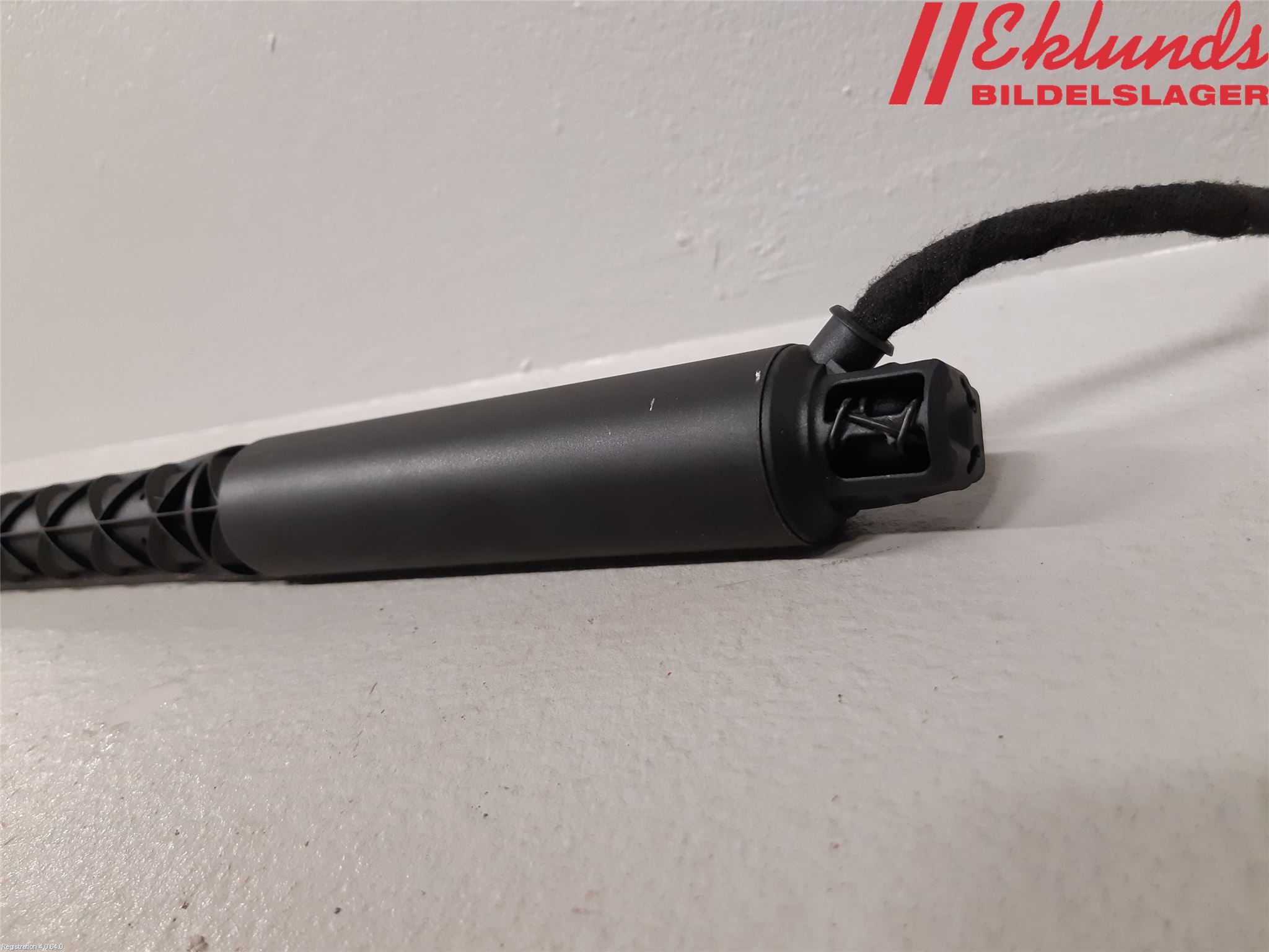 Volvo S90 17->> Gasfjäder Baklucka