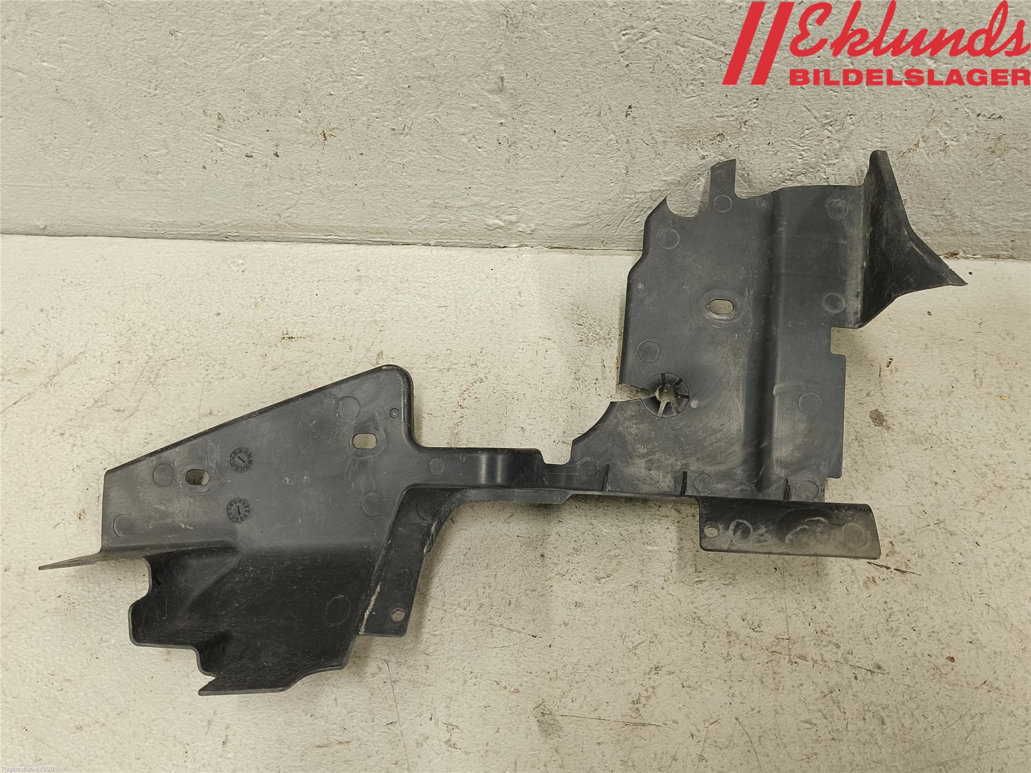 Nissan NAVARA 05-16 Deflektor Plåt-Plast Kylning
