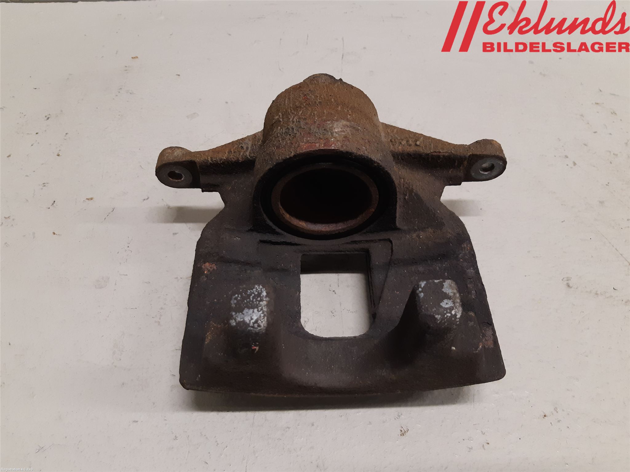 Toyota AVENSIS 16-18 Bromsok Fram Höger