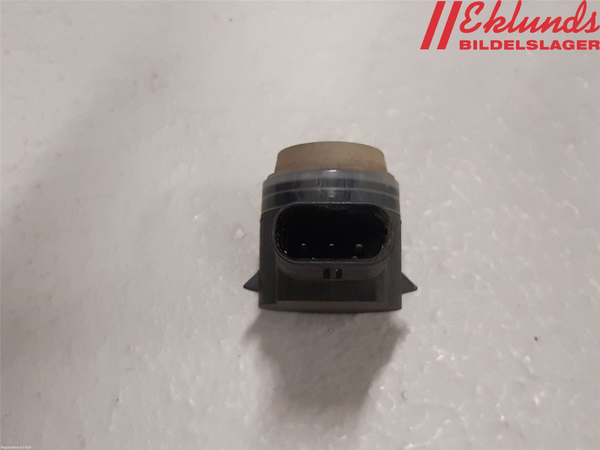 Mercedes-Benz MB E-KLASS (W212) 09-16 Parkeringshjälp Frontsensor