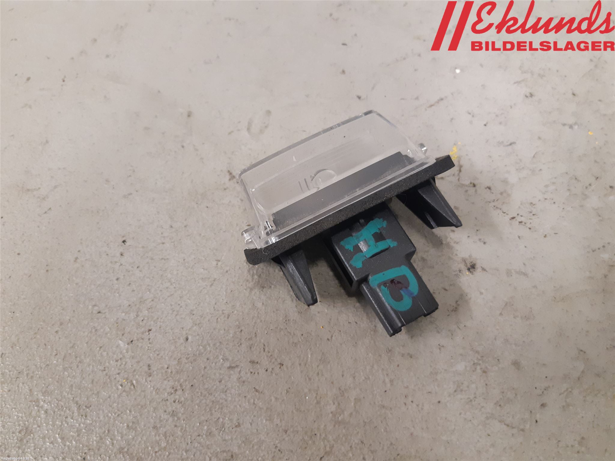 Toyota YARIS XP21 20- Skylt Belysning