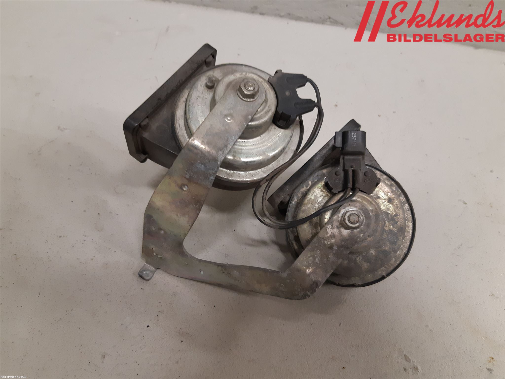 Opel ASTRA J 10-15 Signalhorn