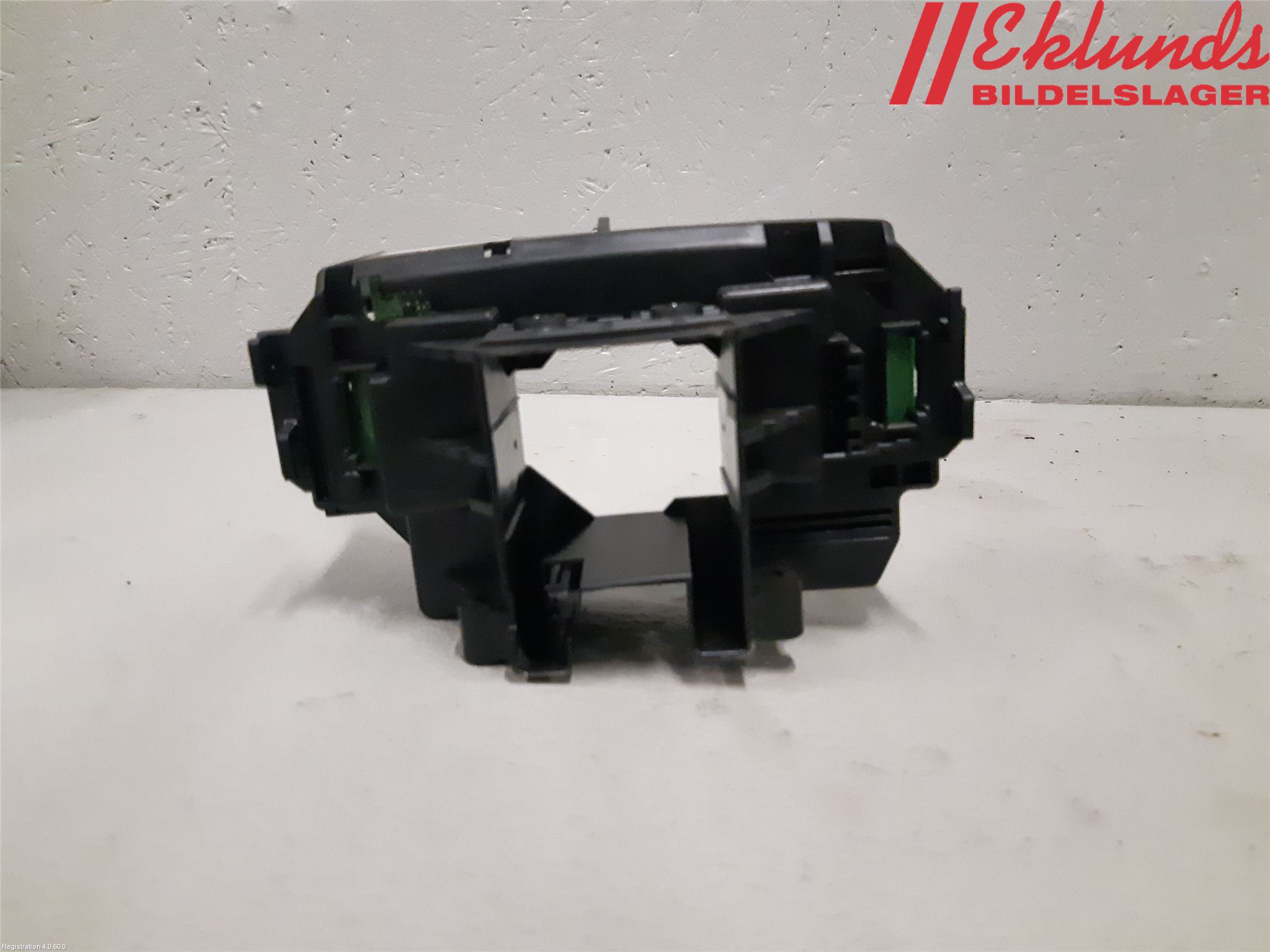 Volvo XC60 14-17 Spakcentral