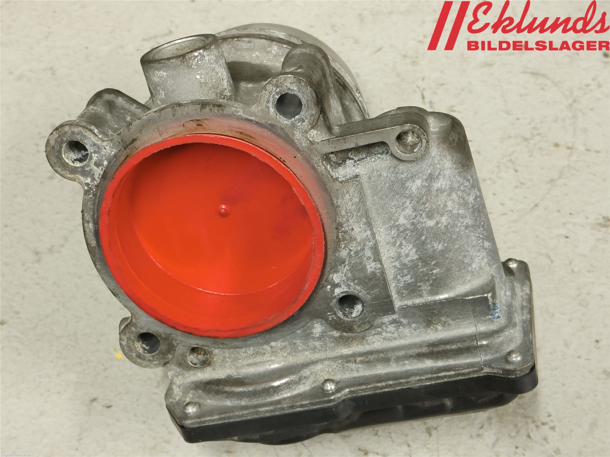 Volvo V40 12-19 Injspjällhus