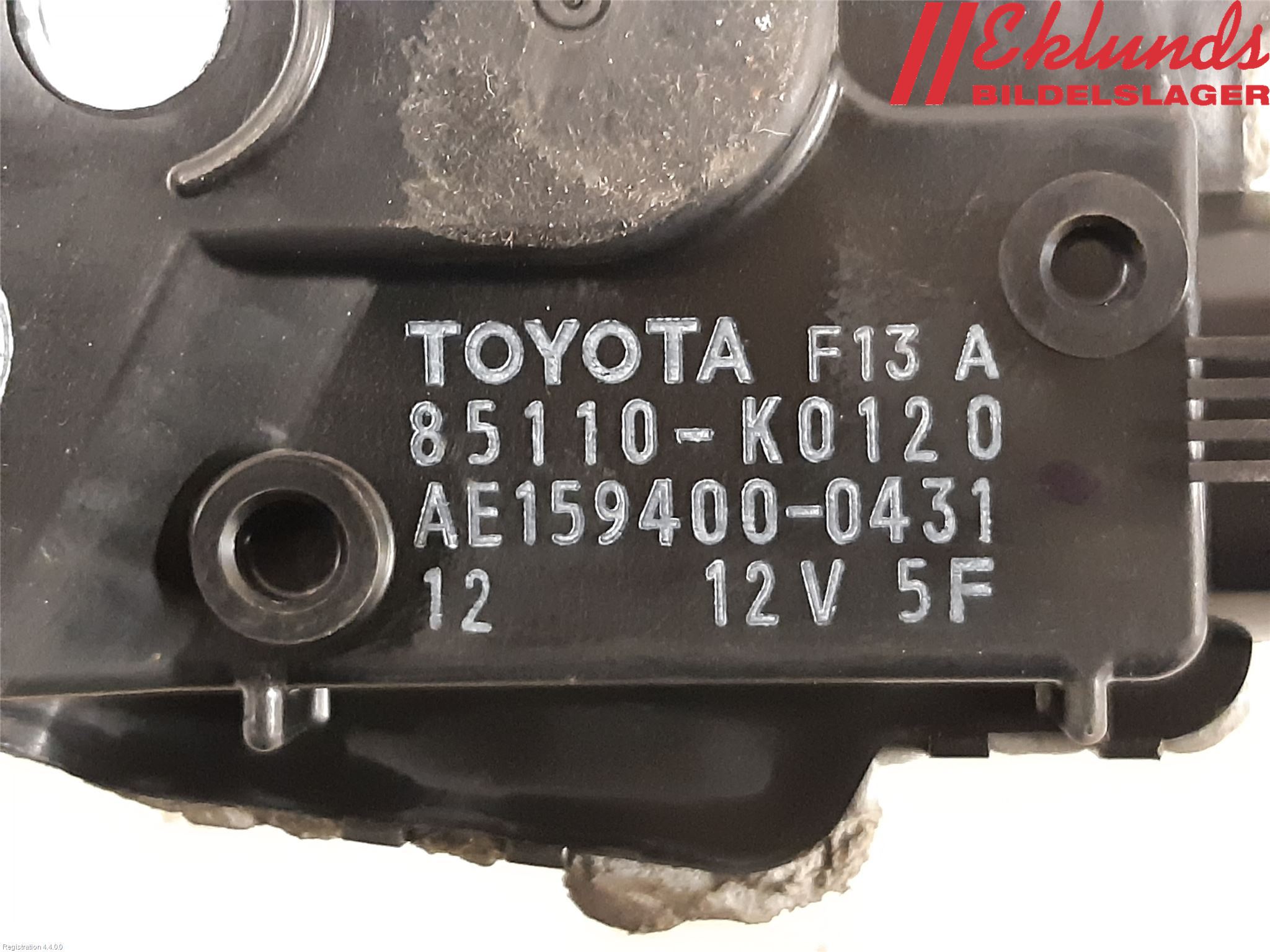 Toyota YARIS XP21 20- Torkarmotor Vindruta