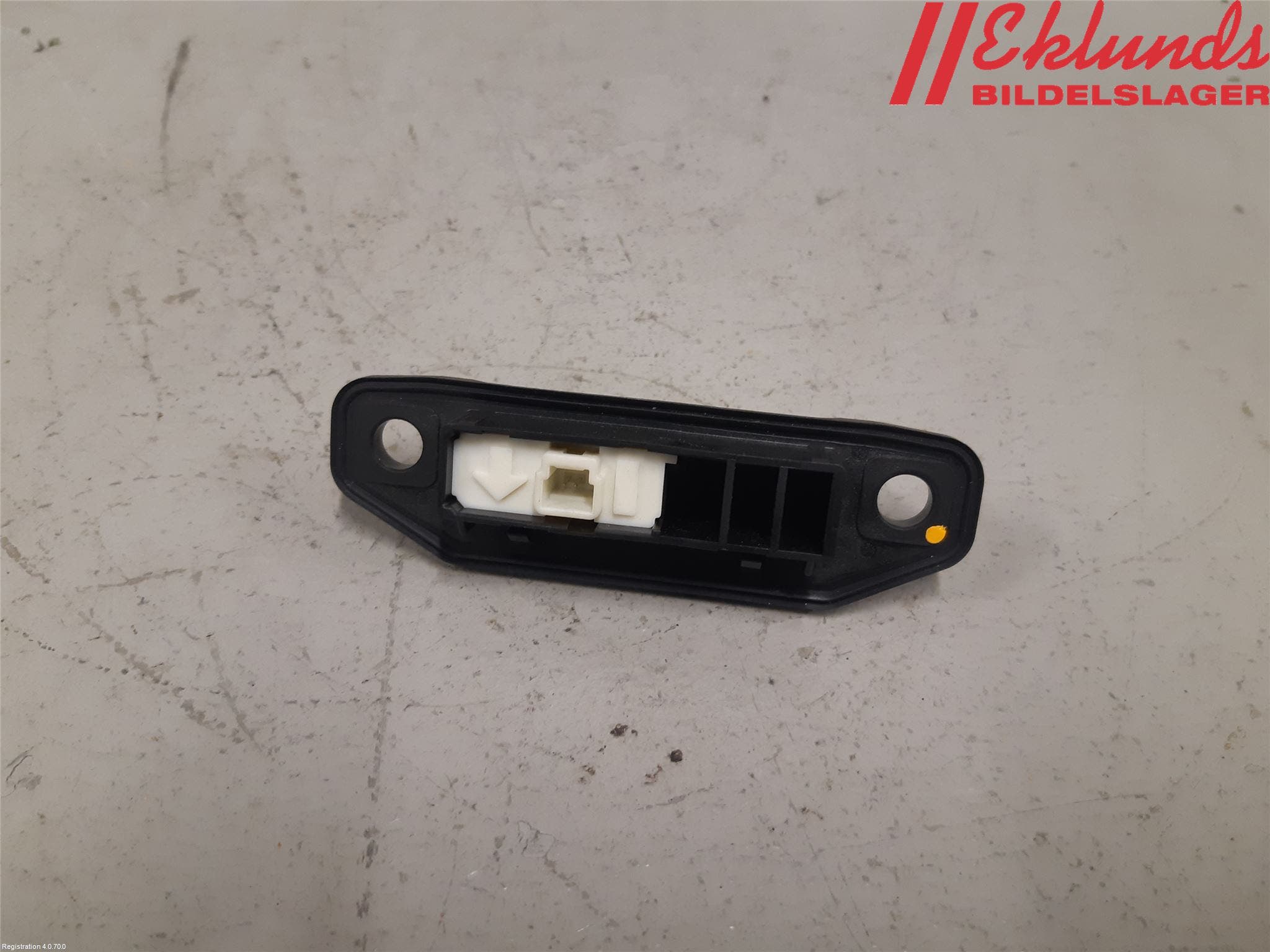 Toyota YARIS XP130 15-20 Bakluckehandtag