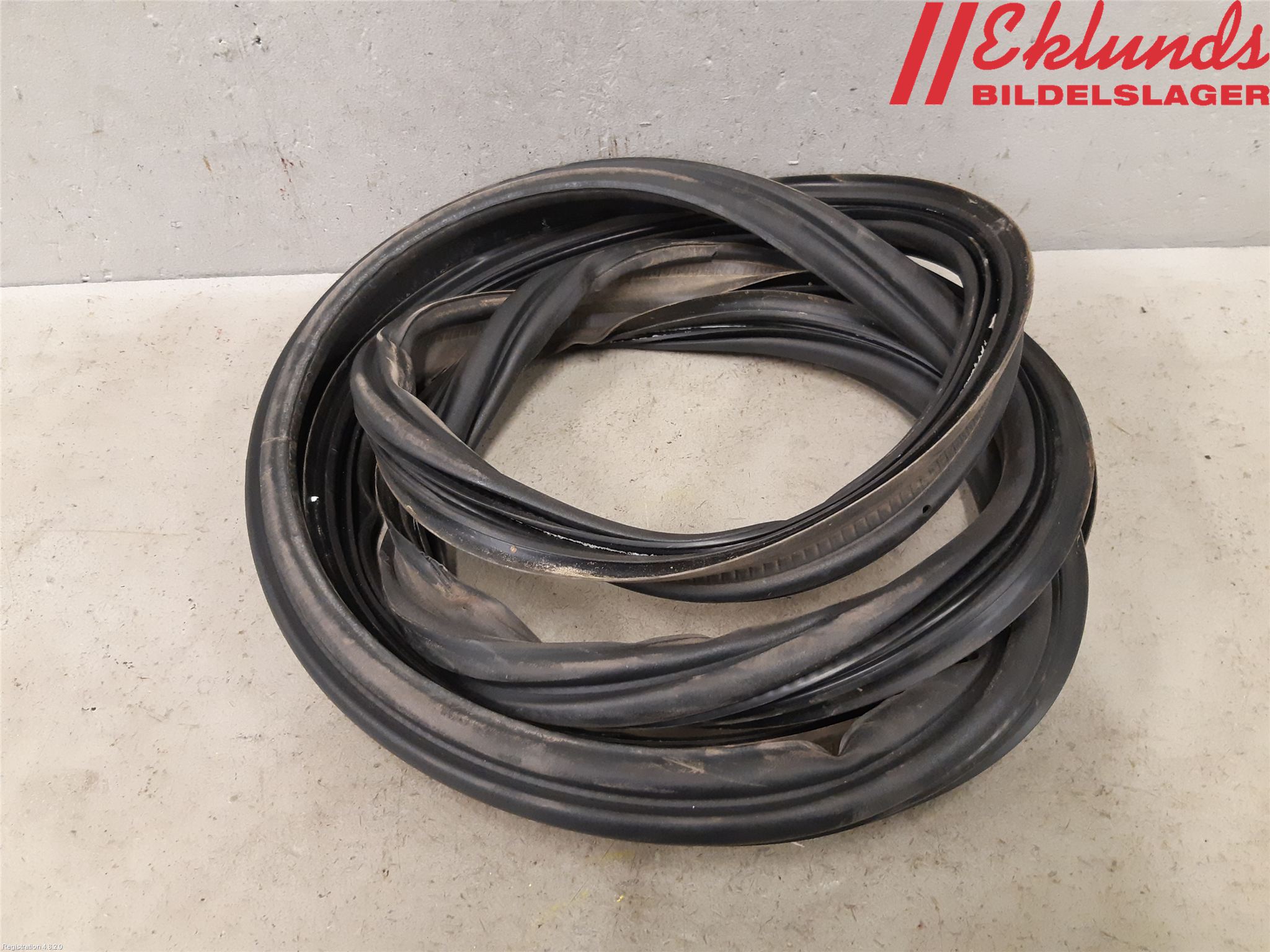 Volvo XC90/RECHARGE 16- List Bak-Baklucka