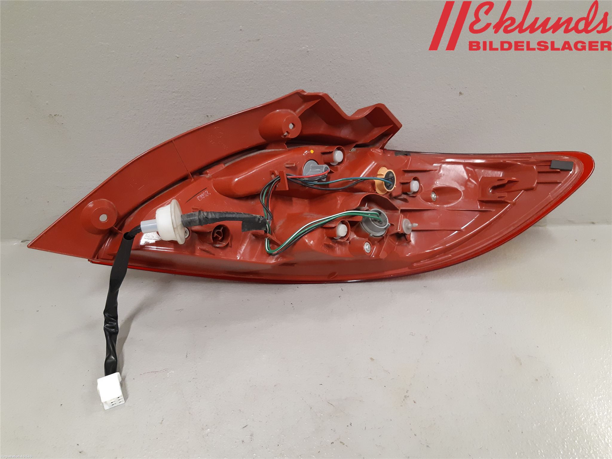 Mazda 2 (DE) 08-15 Bakljus Vänster