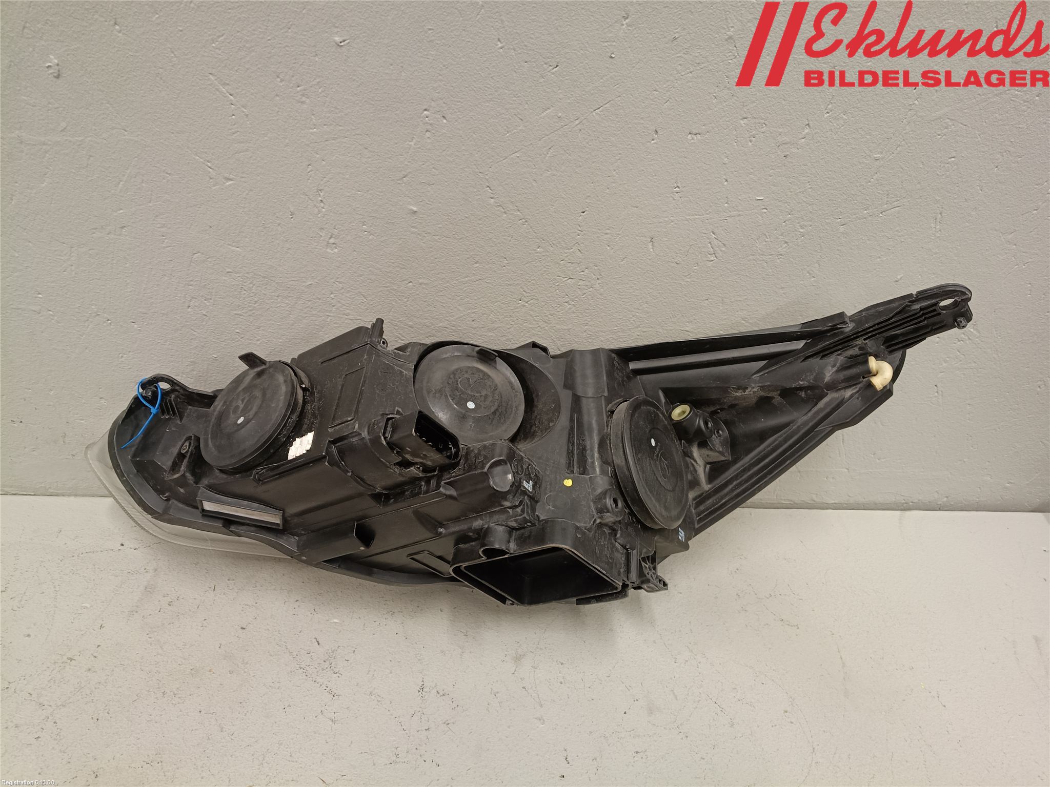 Ford FOCUS 15-18 Strålkastare Höger