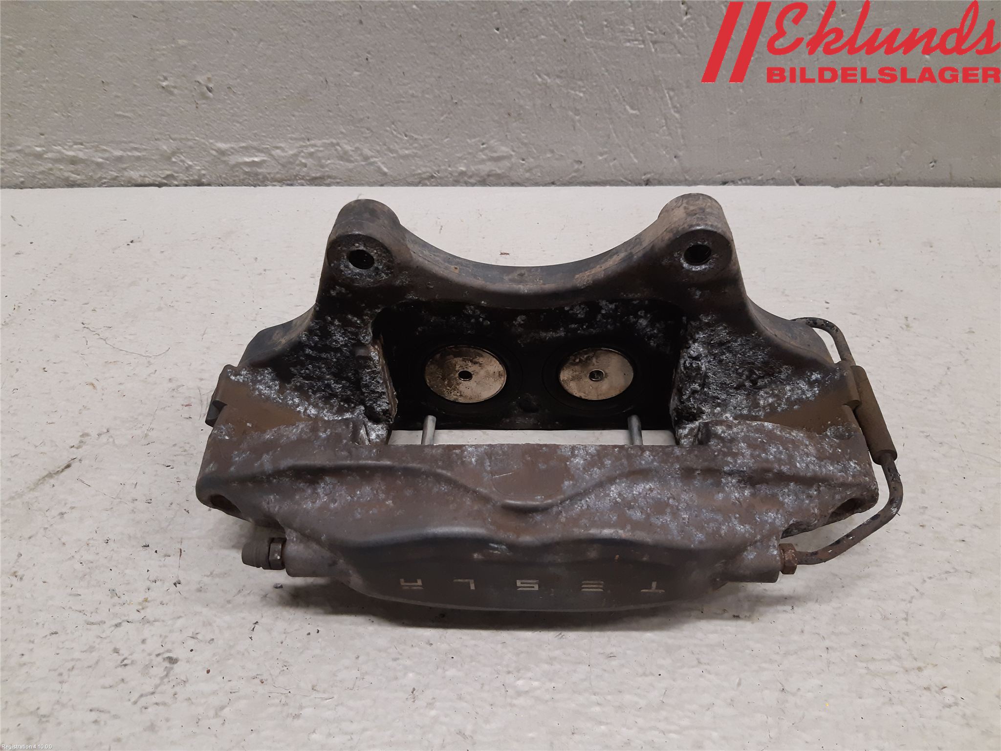 Tesla MODEL S 13- Bromsok Fram Höger