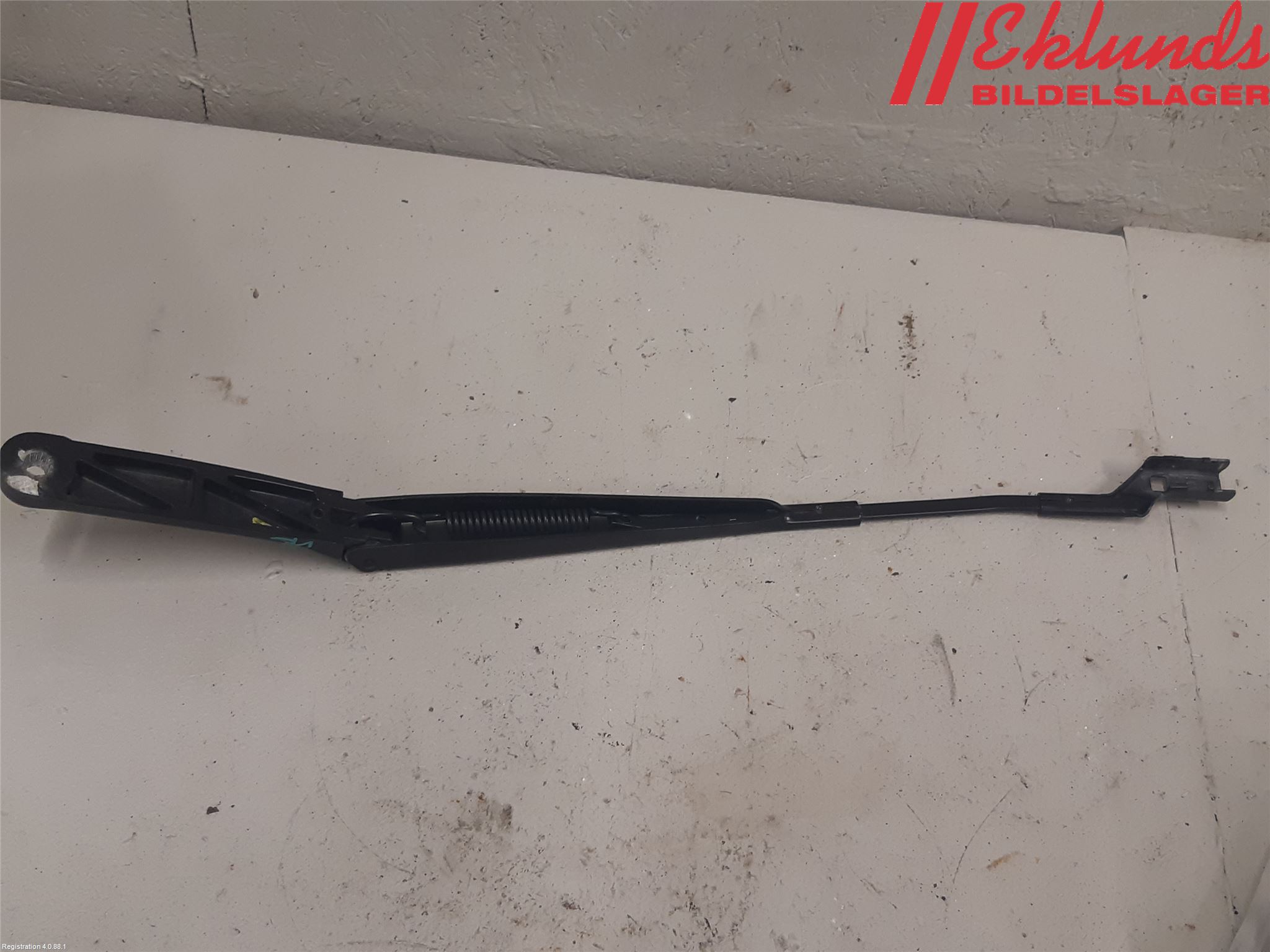 Volkswagen VW PASSAT 15-19 Torkararm Armar Vindruta