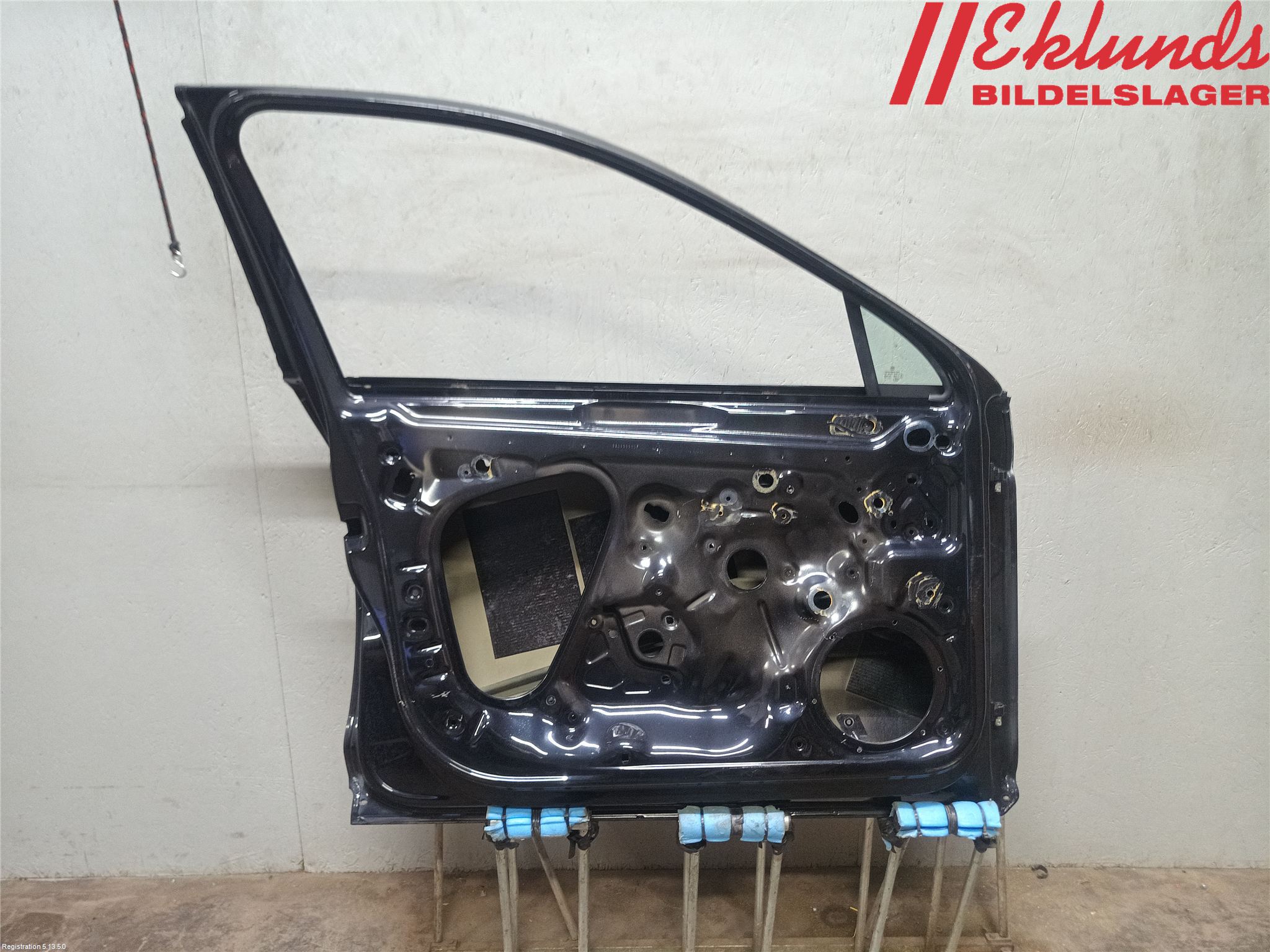 Volkswagen VW PASSAT 15-19 Dörr Fram Vänster