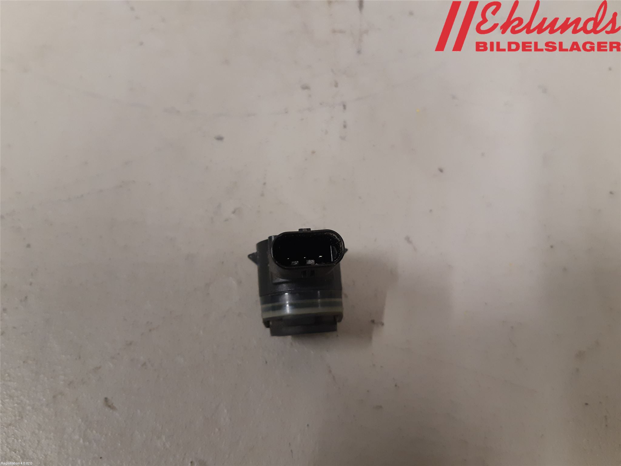 Volkswagen VW TOURAN 16- Parkeringshjälp Frontsensor