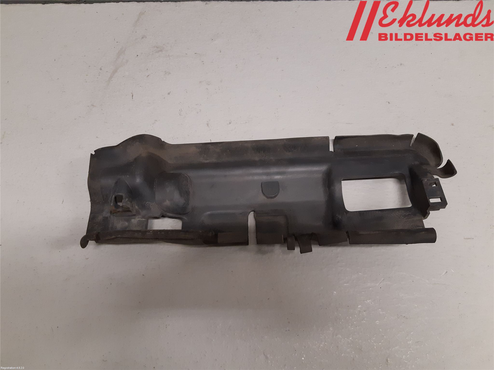 Volvo V60 14-18 Deflektor Plåt-Plast Kylning