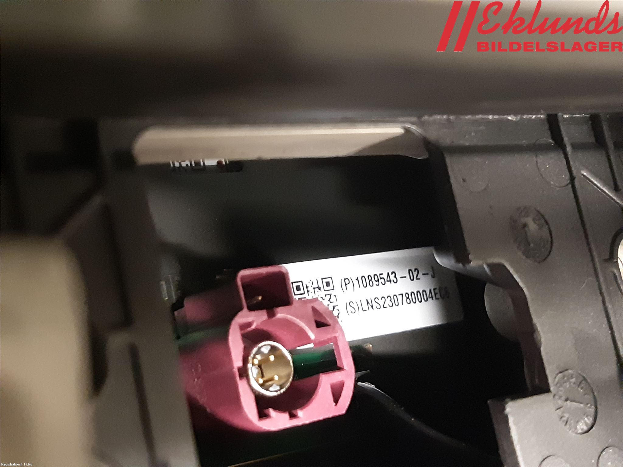 Tesla MODEL Y 21- Multifunktionsdisplay