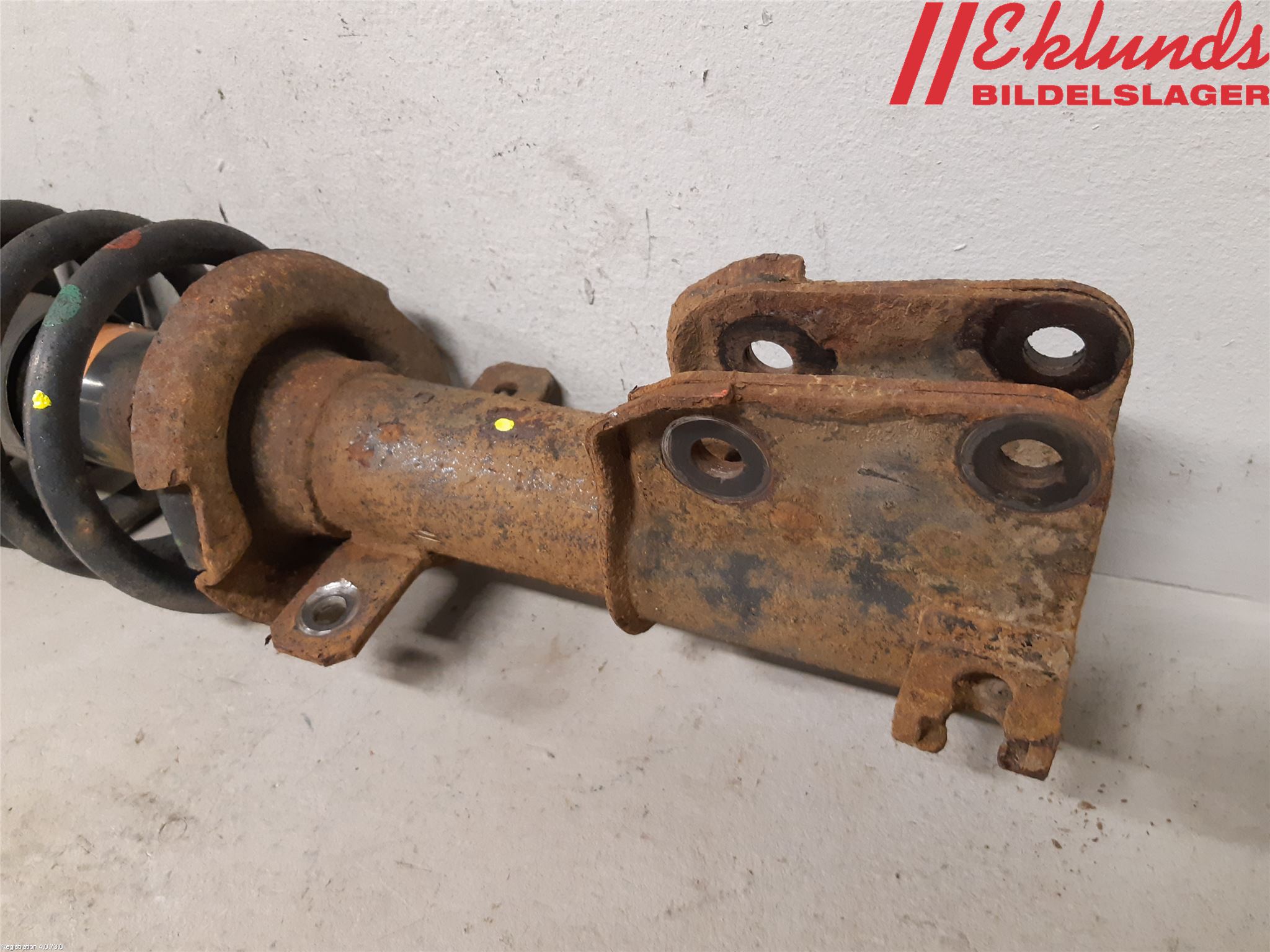 Opel VIVARO 01-14 Fjäderben Fram Höger