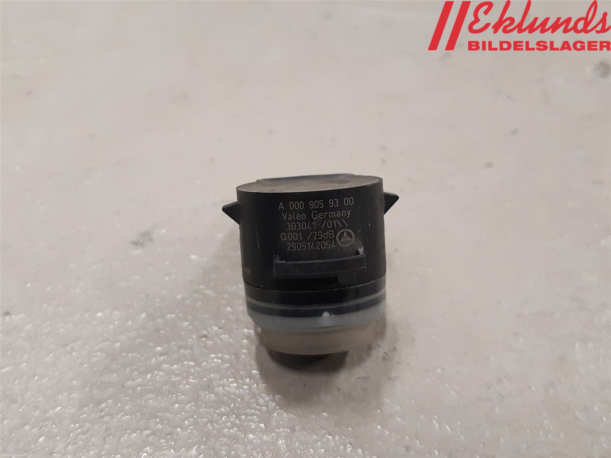 Mercedes-Benz MB E-KLASS (W212) 09-16 Parkeringshjälp Frontsensor