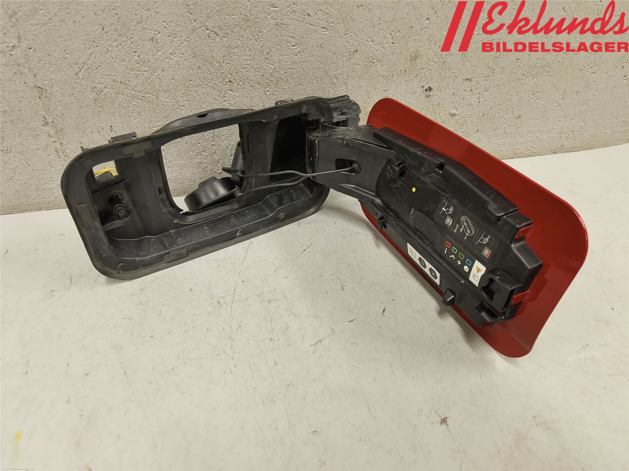 Peugeot PARTNER/E-PARTNER 19- Tanklucka