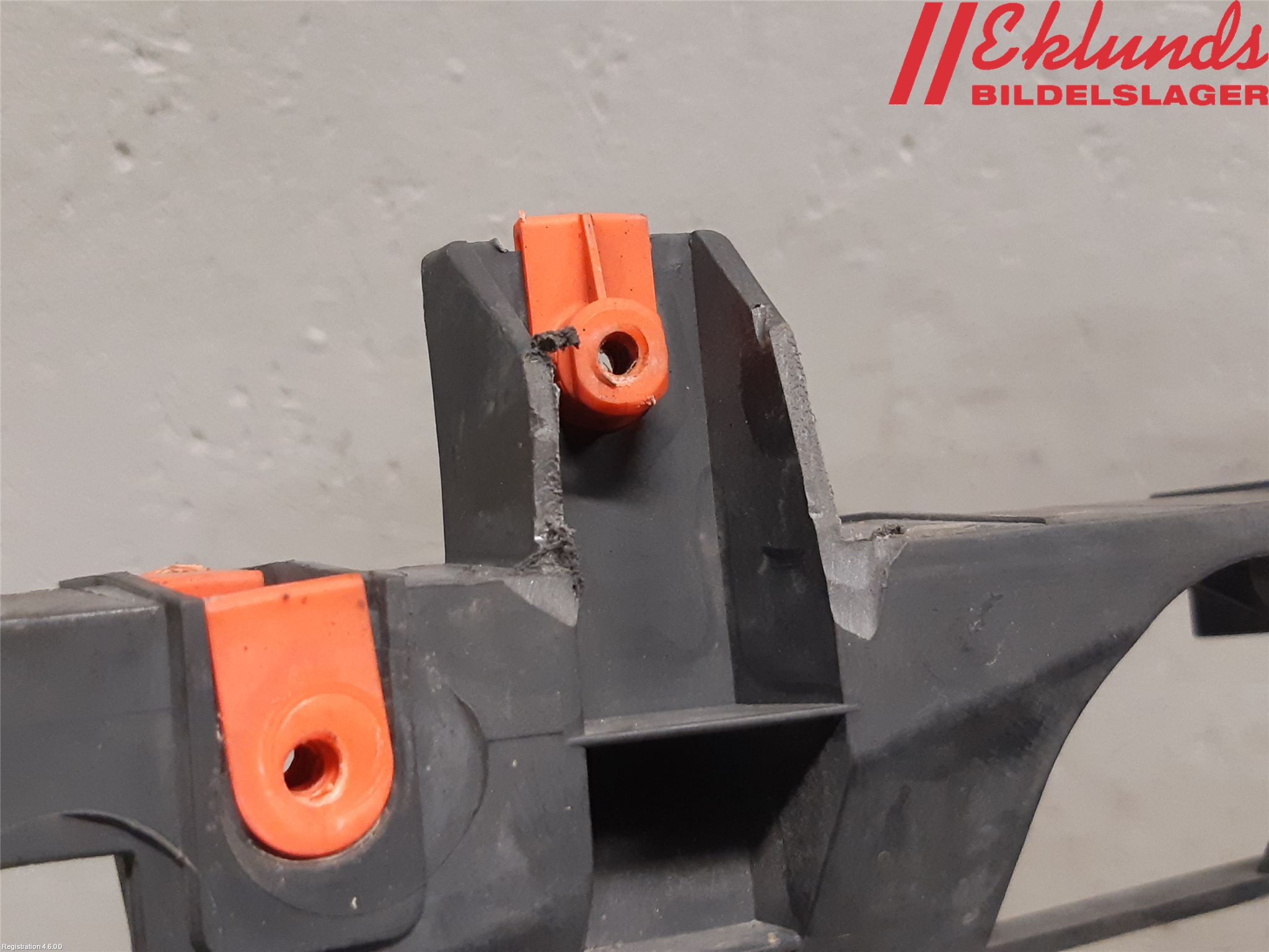 Opel ASTRA J 10-15 Stötfångardel Fram Mitt