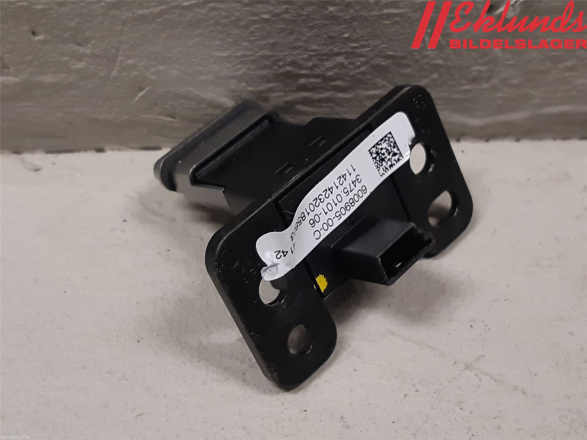 Tesla MODEL S 13- Strömställare Varnings