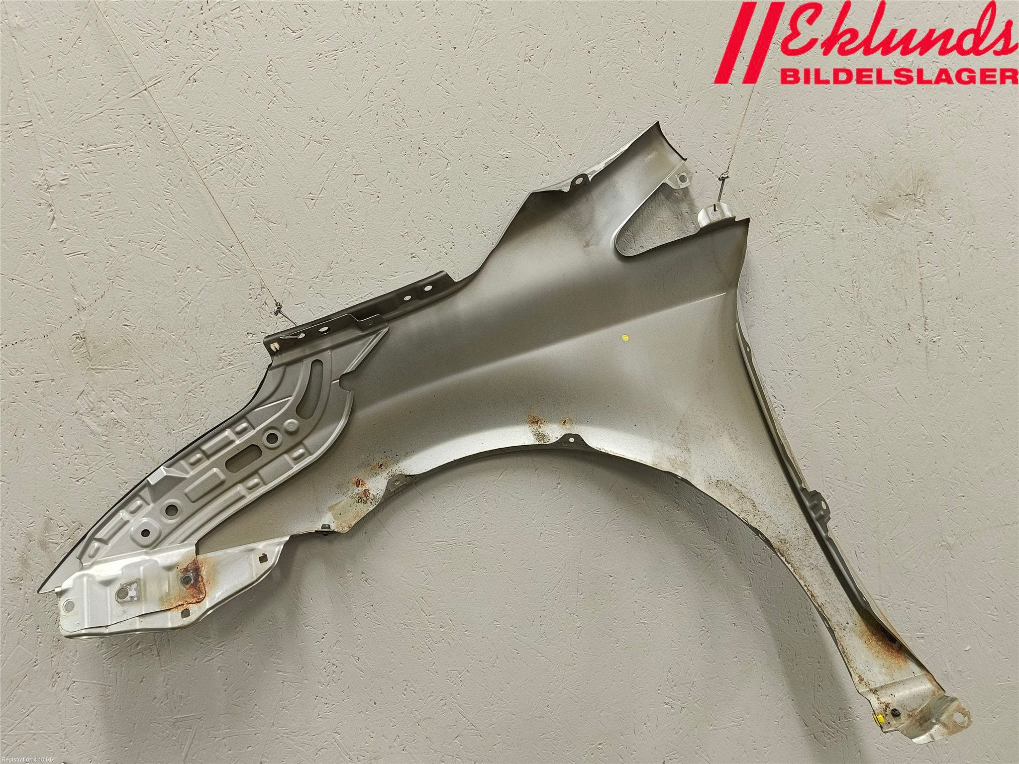 Toyota AVENSIS 09-15 Skärm Fram Höger