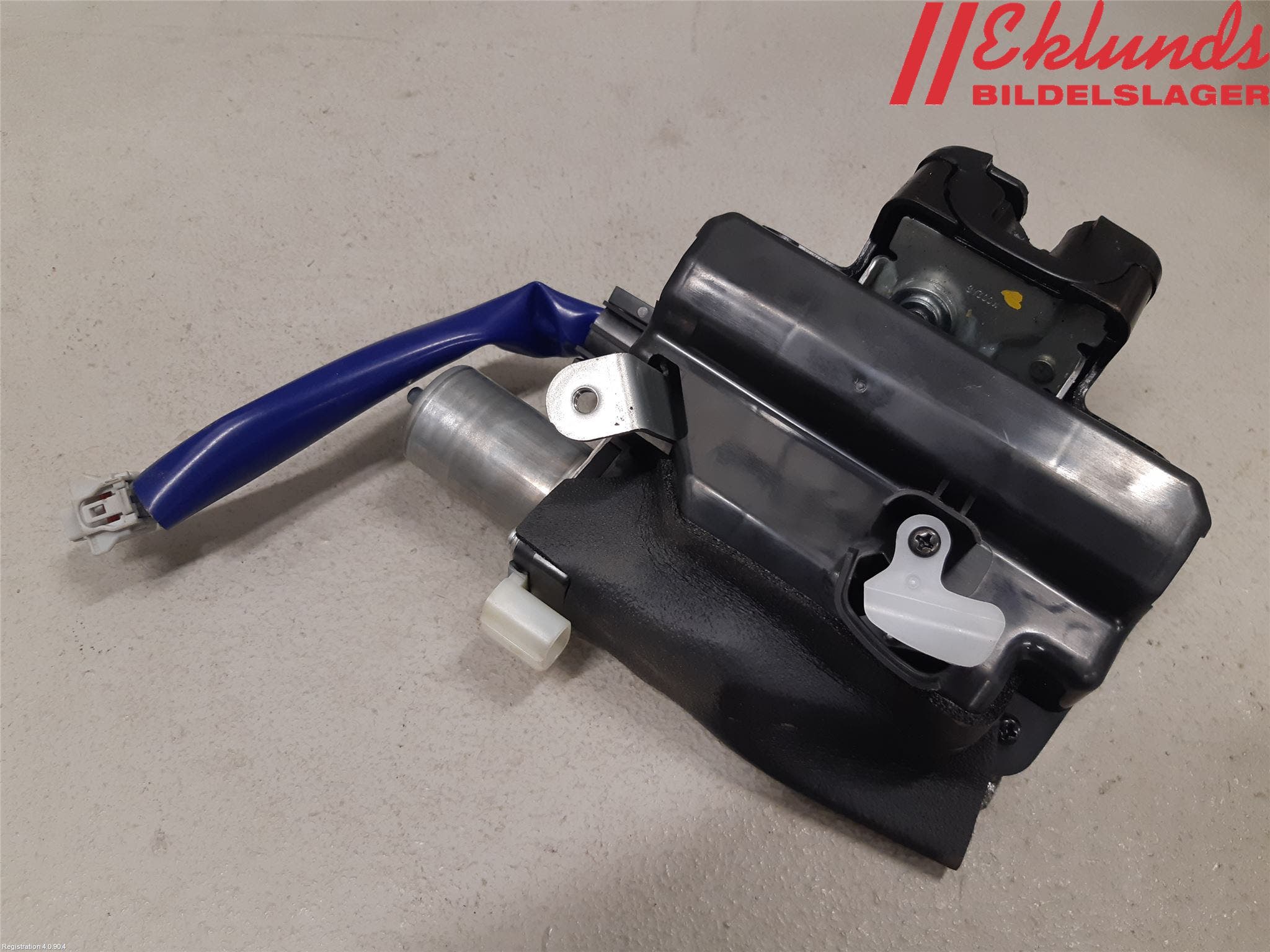 Toyota RAV4 19- Låskista Baklucka