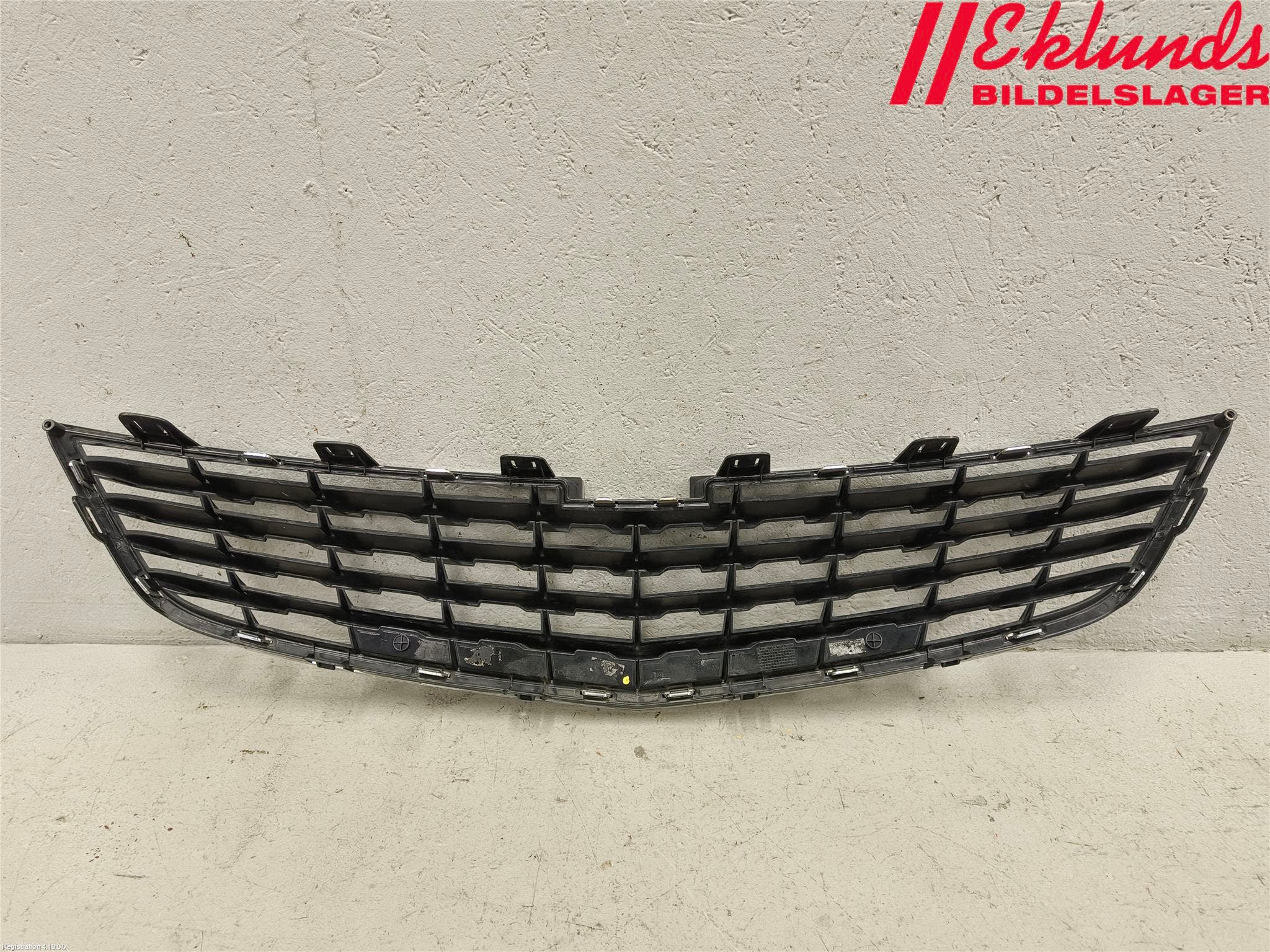 GM CHEVROLET CRUZE Grill Komp