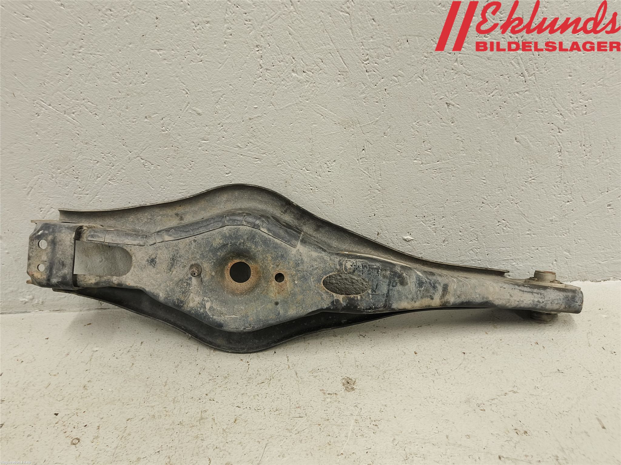 Kia XCEED 19- Bärarm Bak Höger