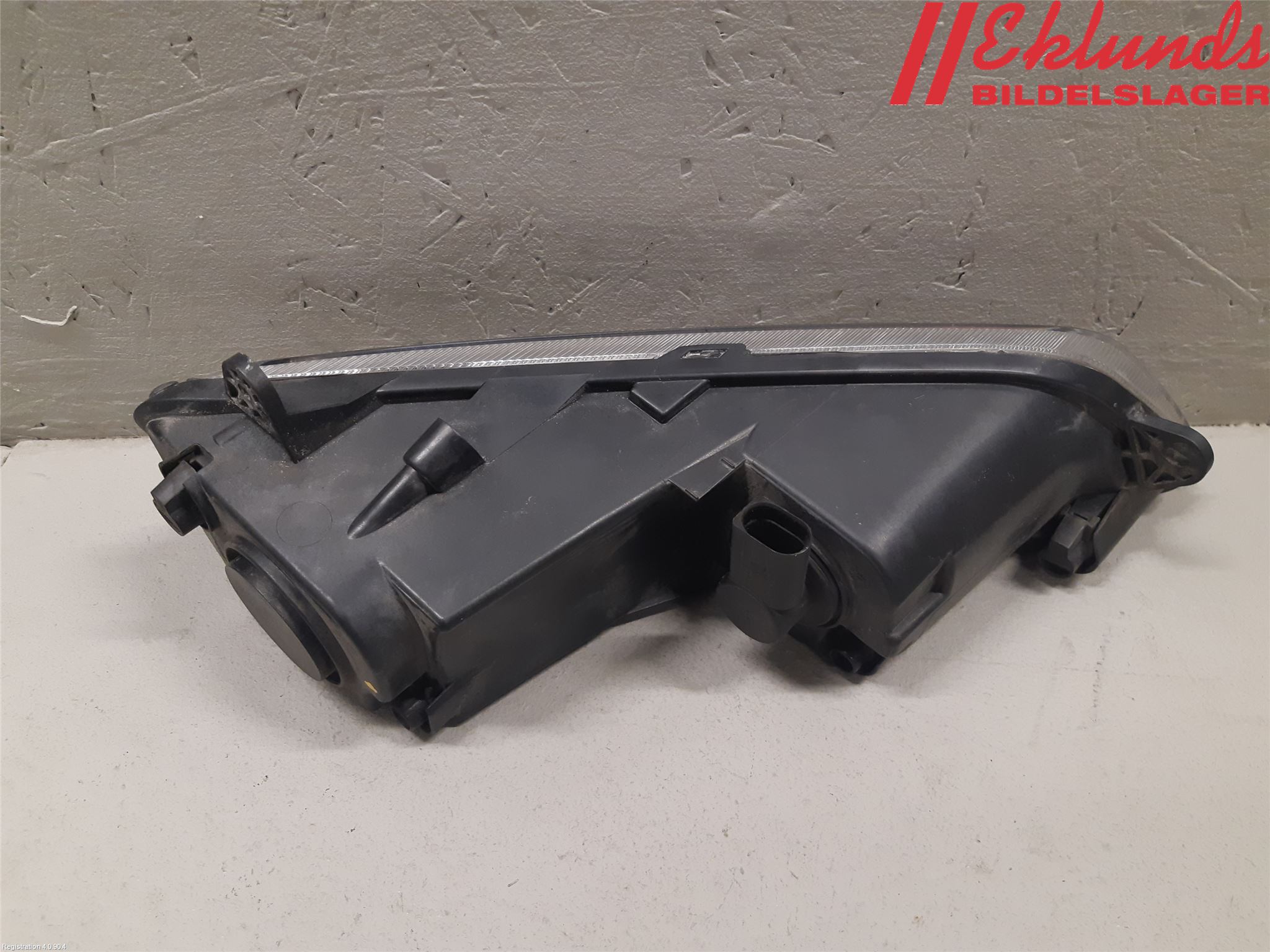 Volkswagen VW PASSAT 11-14 Dimljus-Varselljus Fram