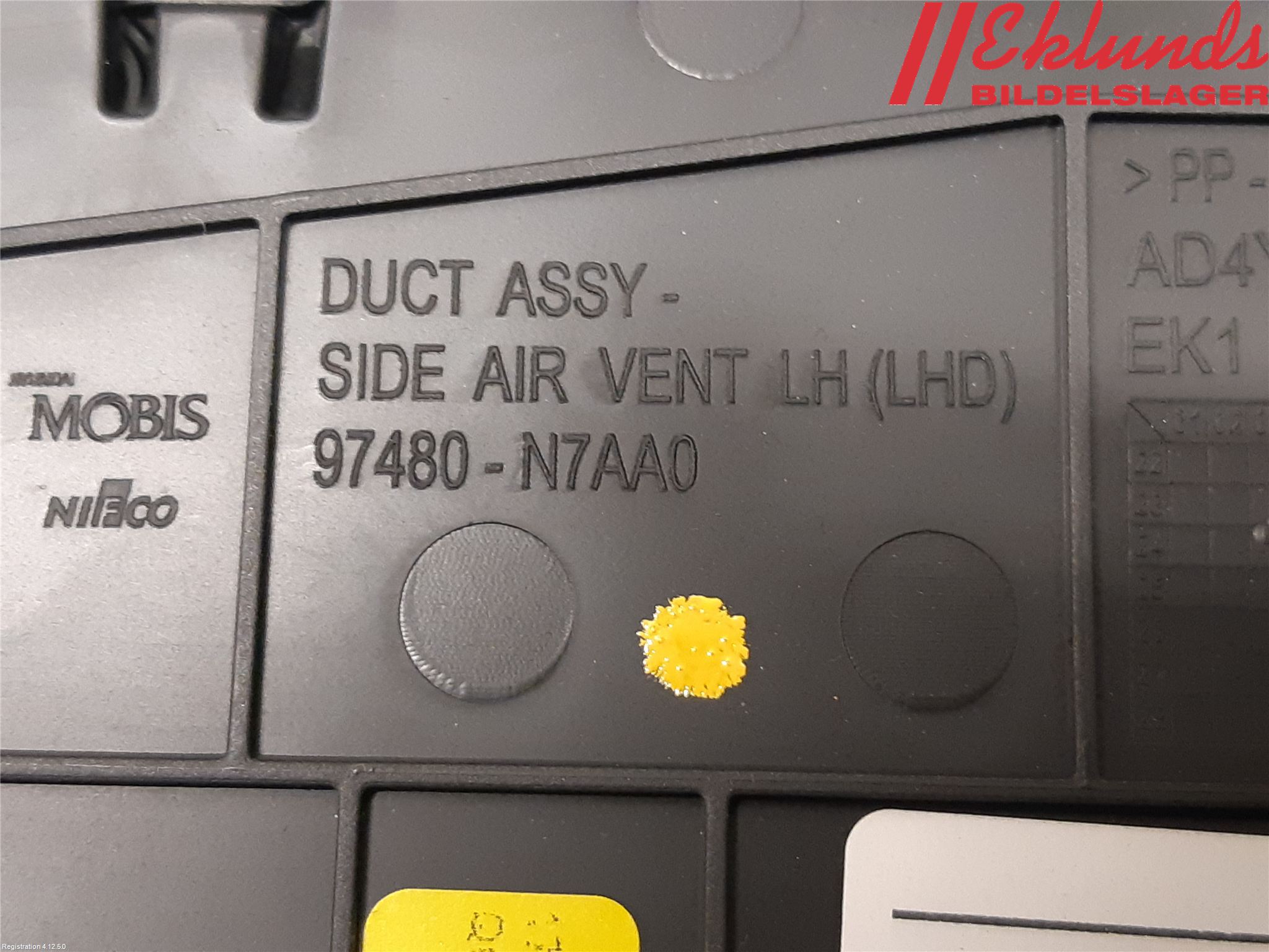 Hyundai TUCSON 05- Defrosterkanal-Munstycke