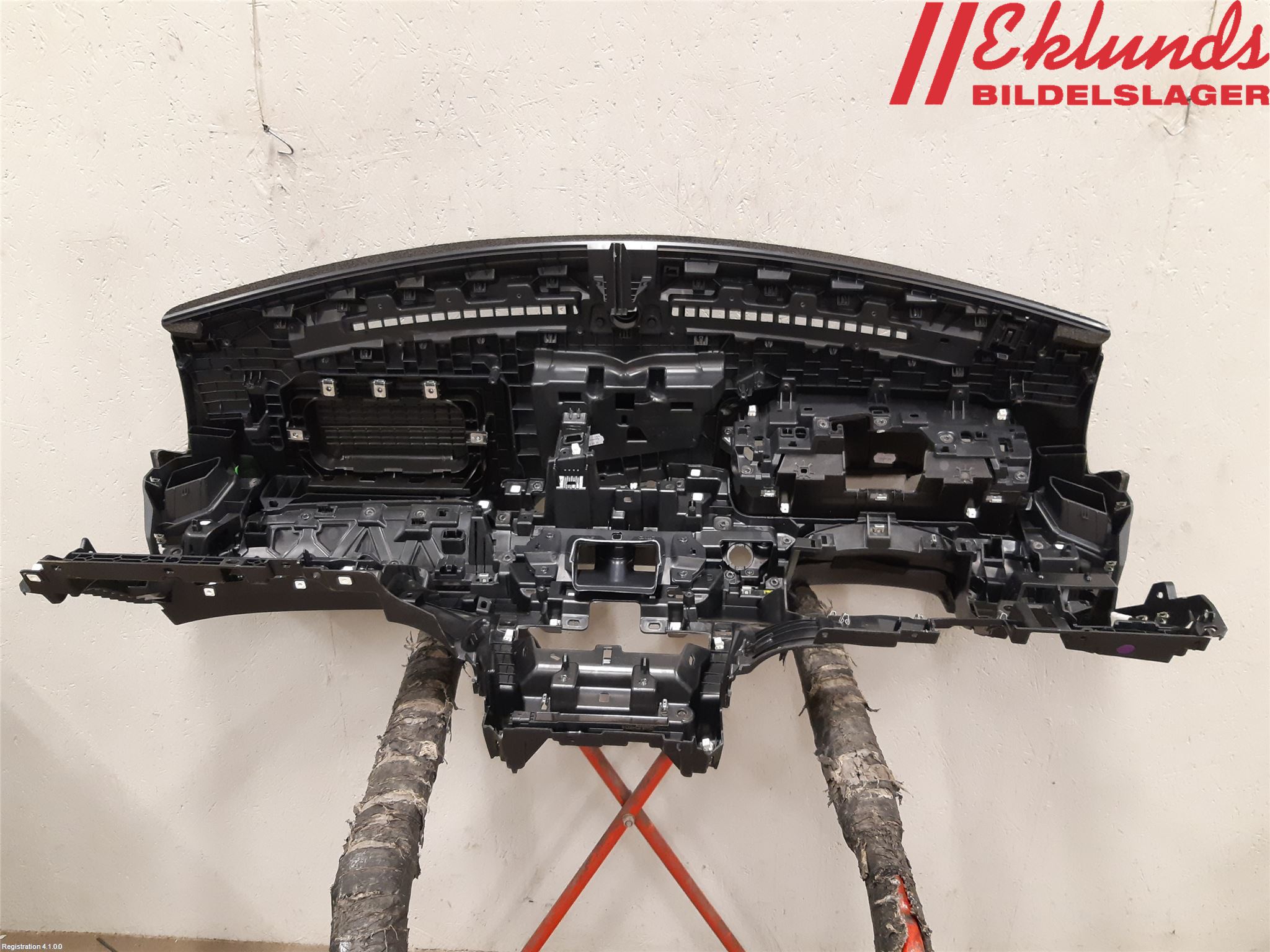 Peugeot 2008/E-2008 20- Instrumentbräda