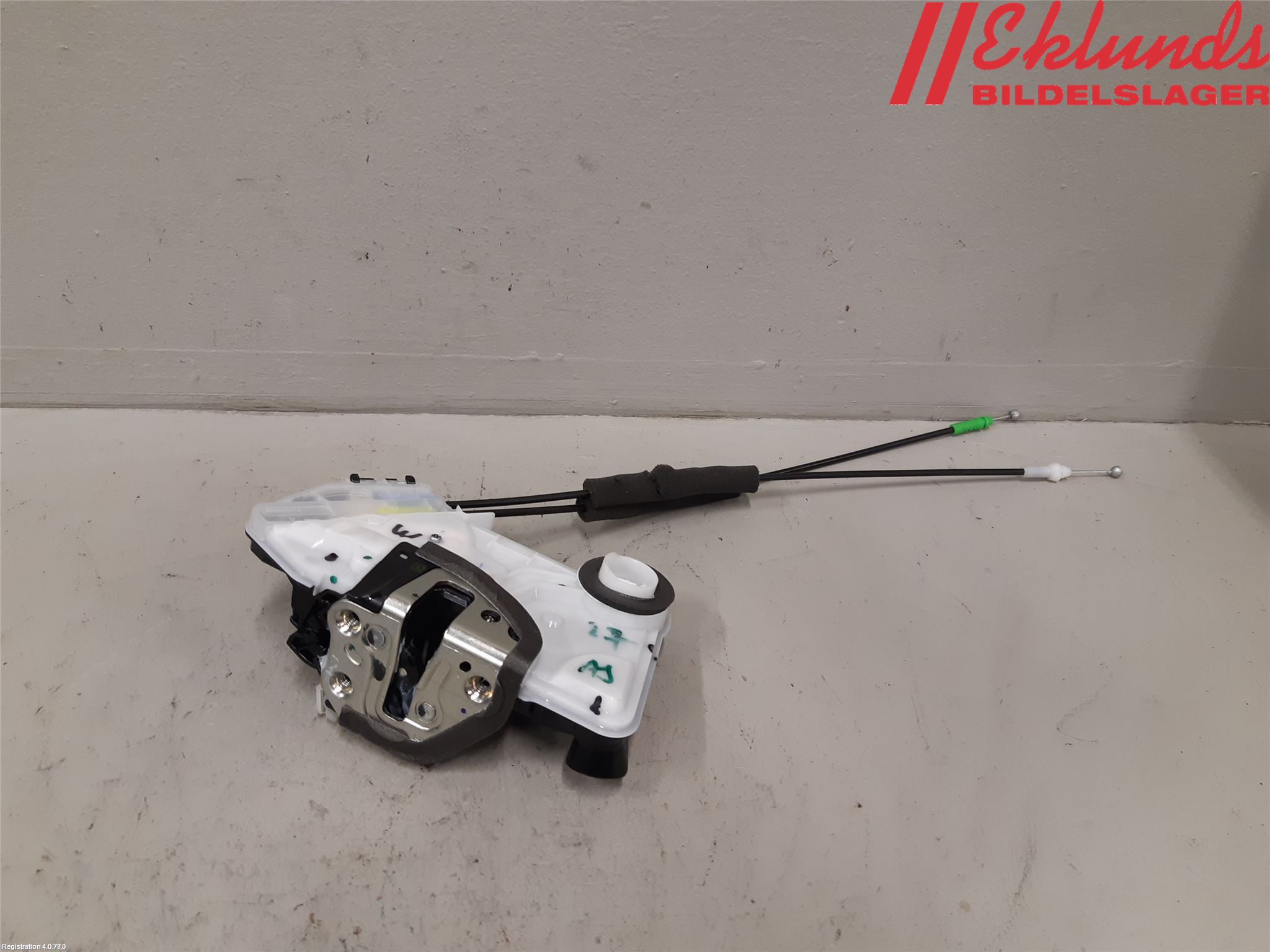 Toyota COROLLA 19- Låskista-Dörrlås