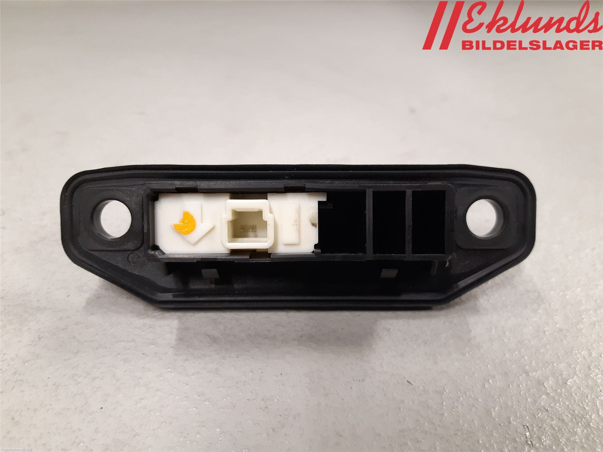 Toyota YARIS XP130 15-20 Bakluckehandtag