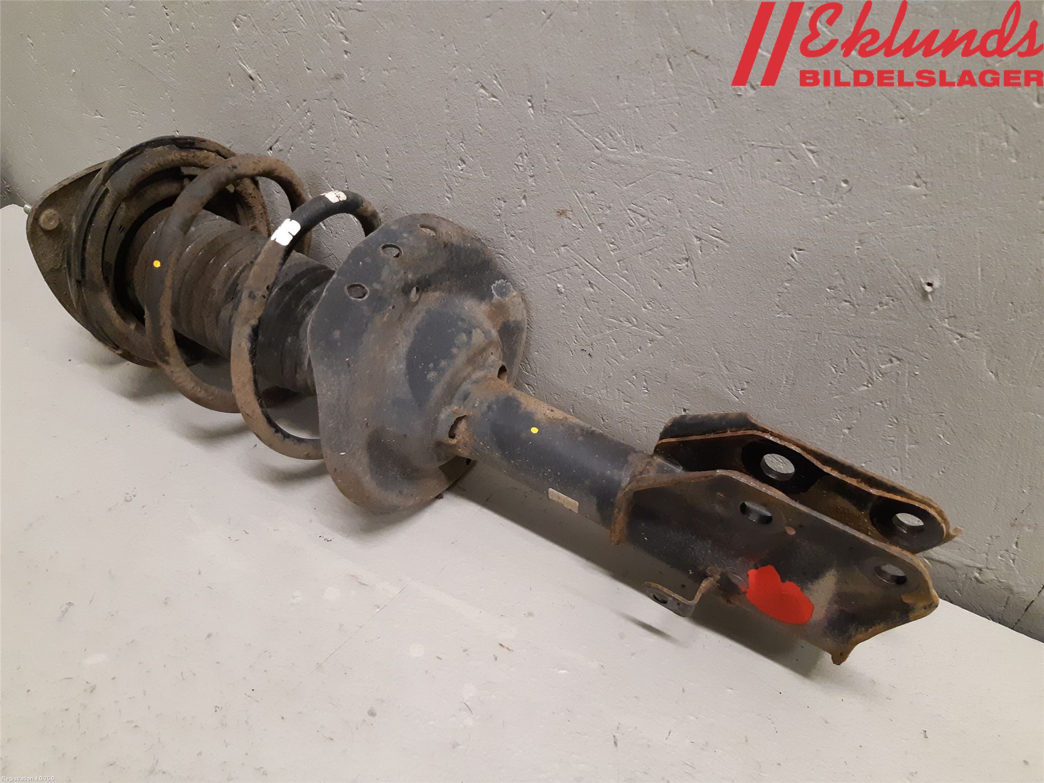 Subaru XV 12-17 Fjäderben Fram Vänster