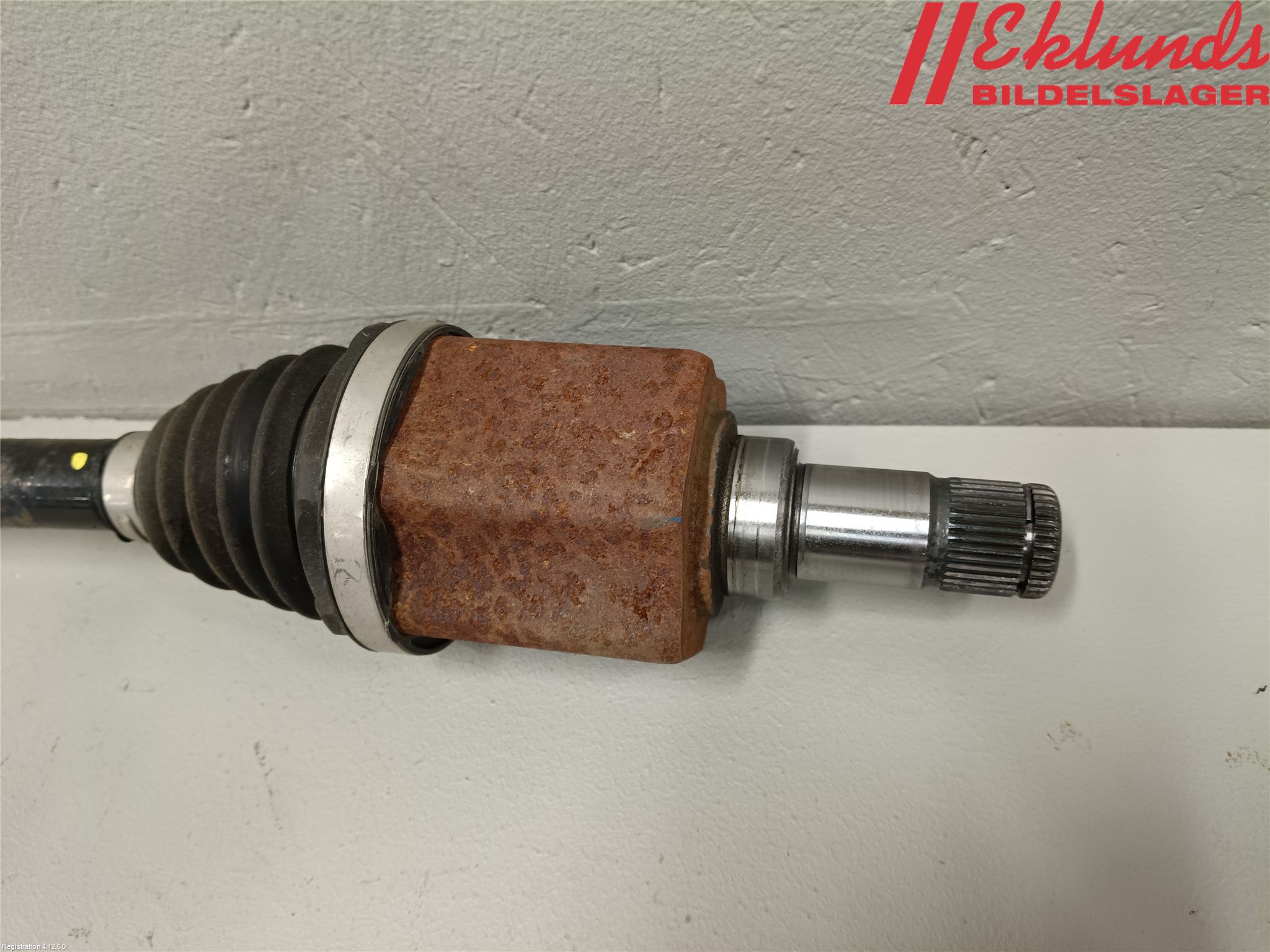 Volkswagen VW ID.4 21- Drivaxel Fram Vänster
