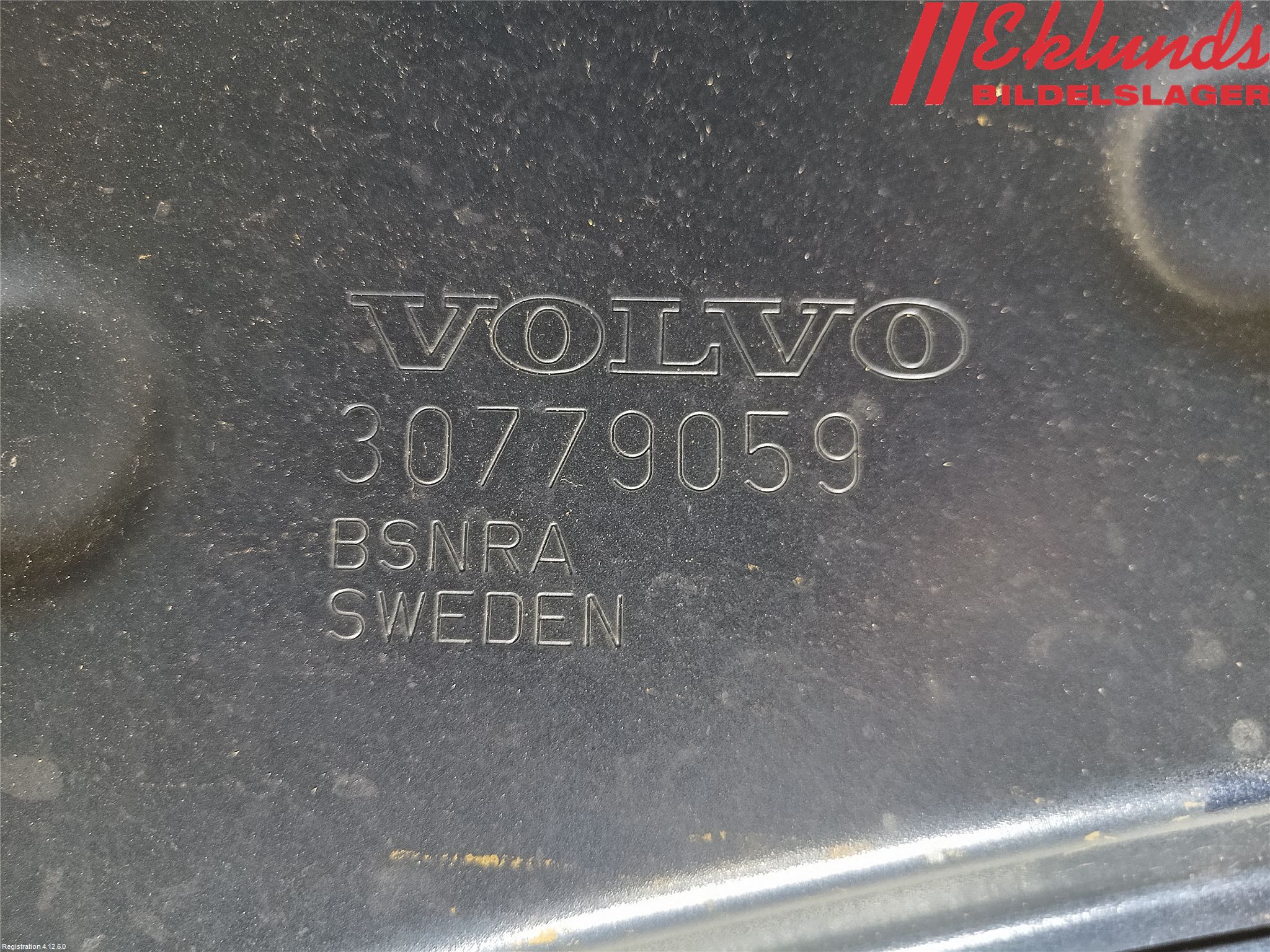 Volvo S60 11-13 Huv Fram