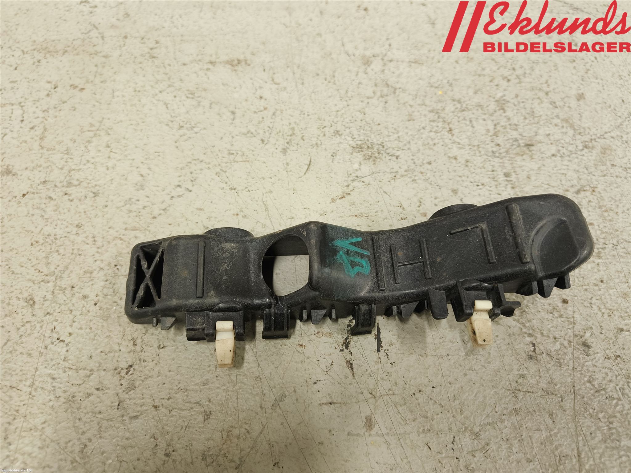 Kia PICANTO 17- Stötfångarfäste Bak Vä