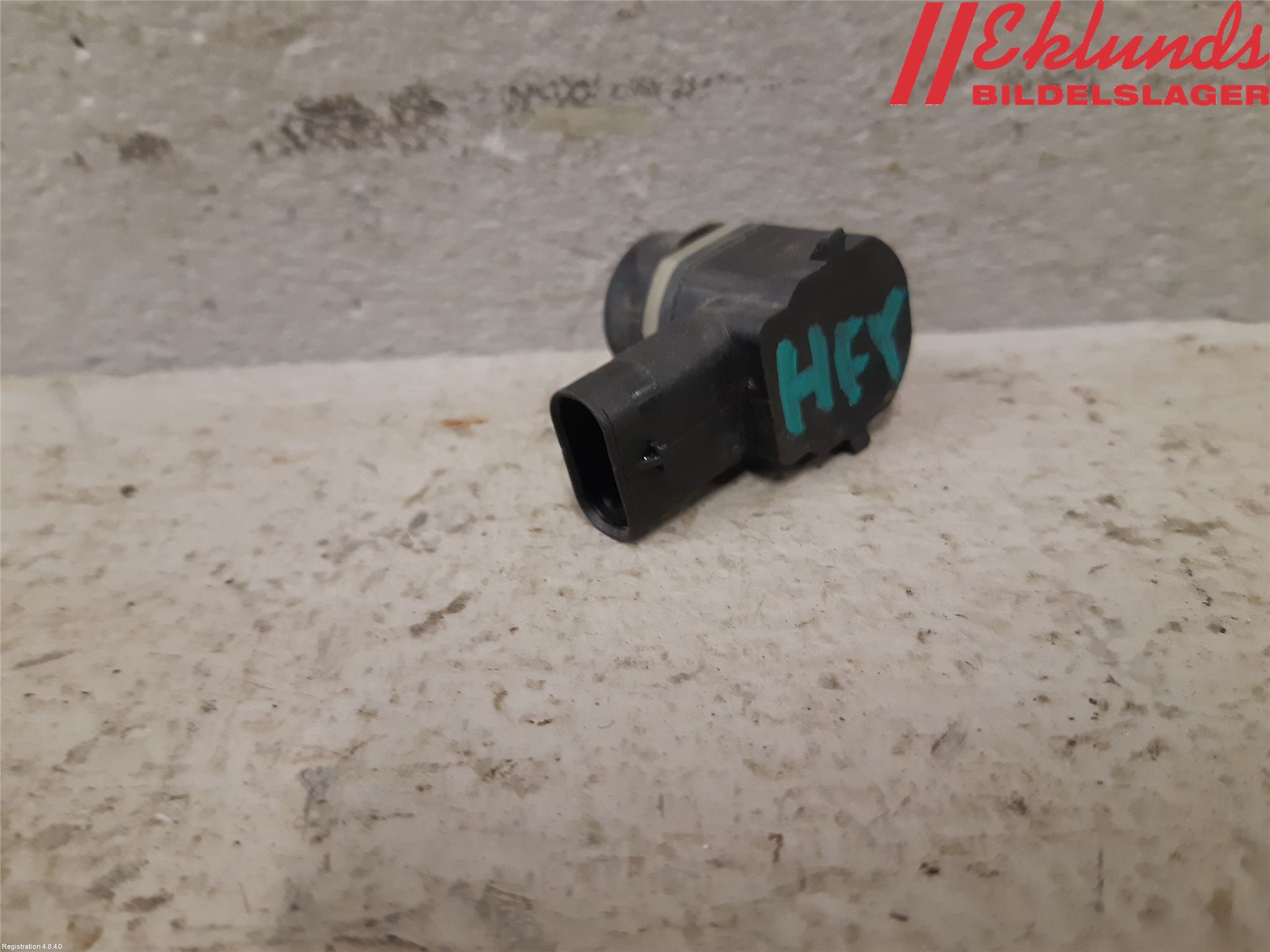 Volvo V40 CROSS COUNTRY 13-19 Parkeringshjälp Frontsensor