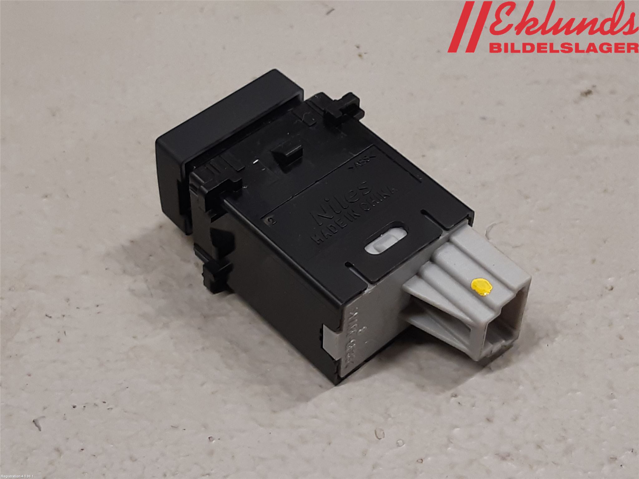 Subaru OUTBACK 15-20 Strömställare Övrigt