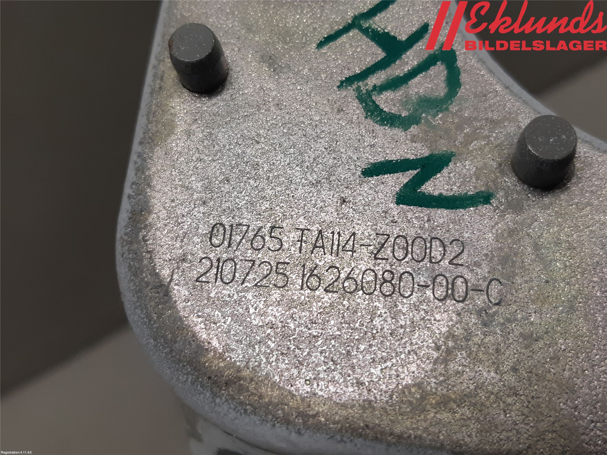 Tesla MODEL Y 21- Dörrgångjärn