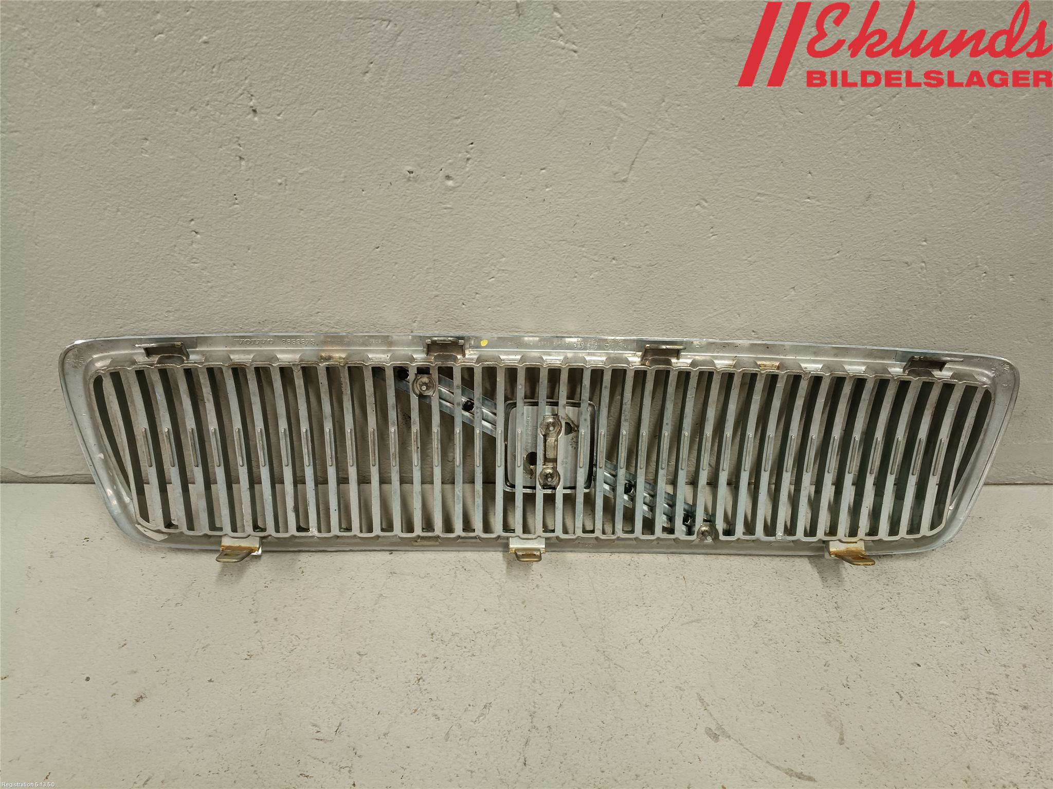 Volvo V70 00-04 Grill Komp