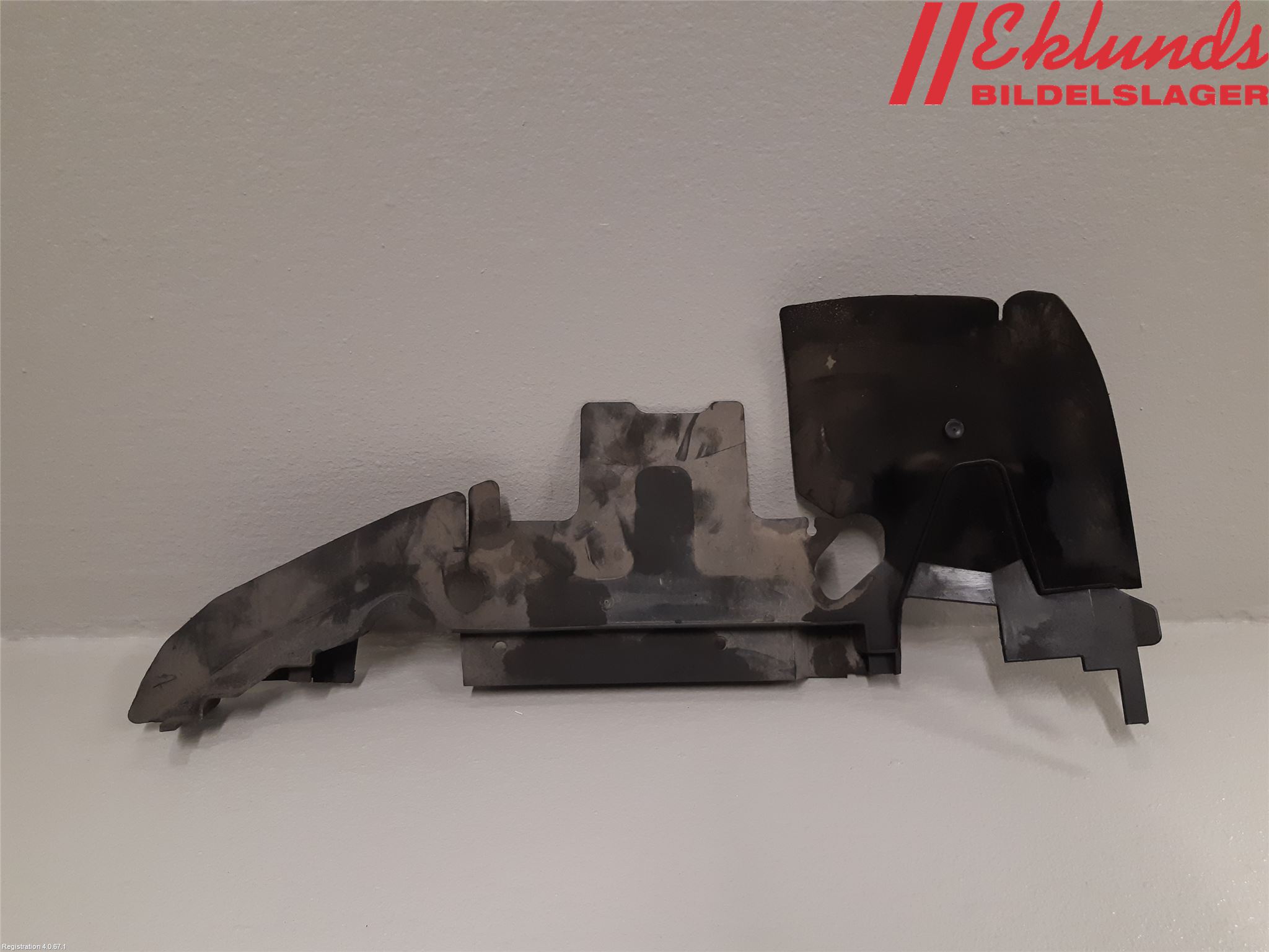 Audi A6/S6     05-11 Deflektor Plåt-Plast Kylning